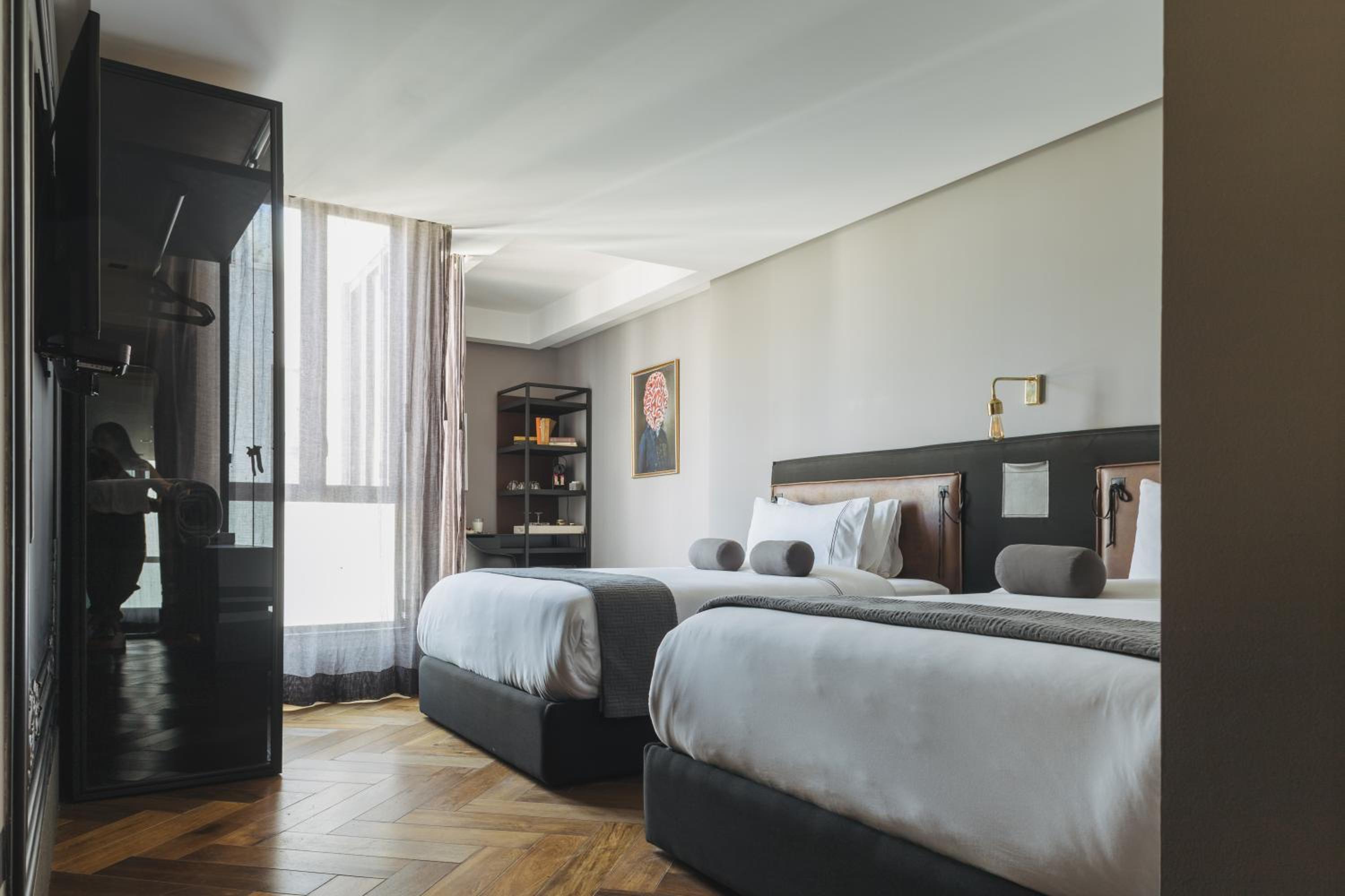 Superior Queen Room with Two Queen Beds photo 2