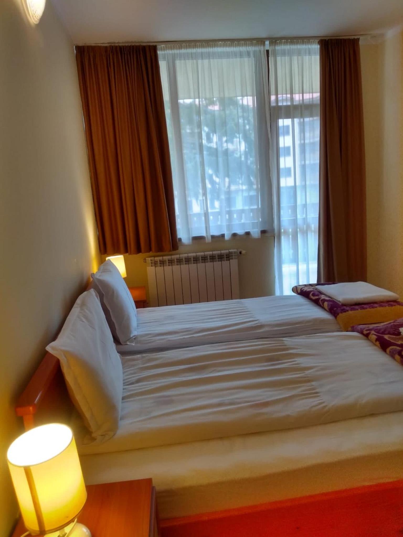 One-Bedroom Apartment - Photo 8