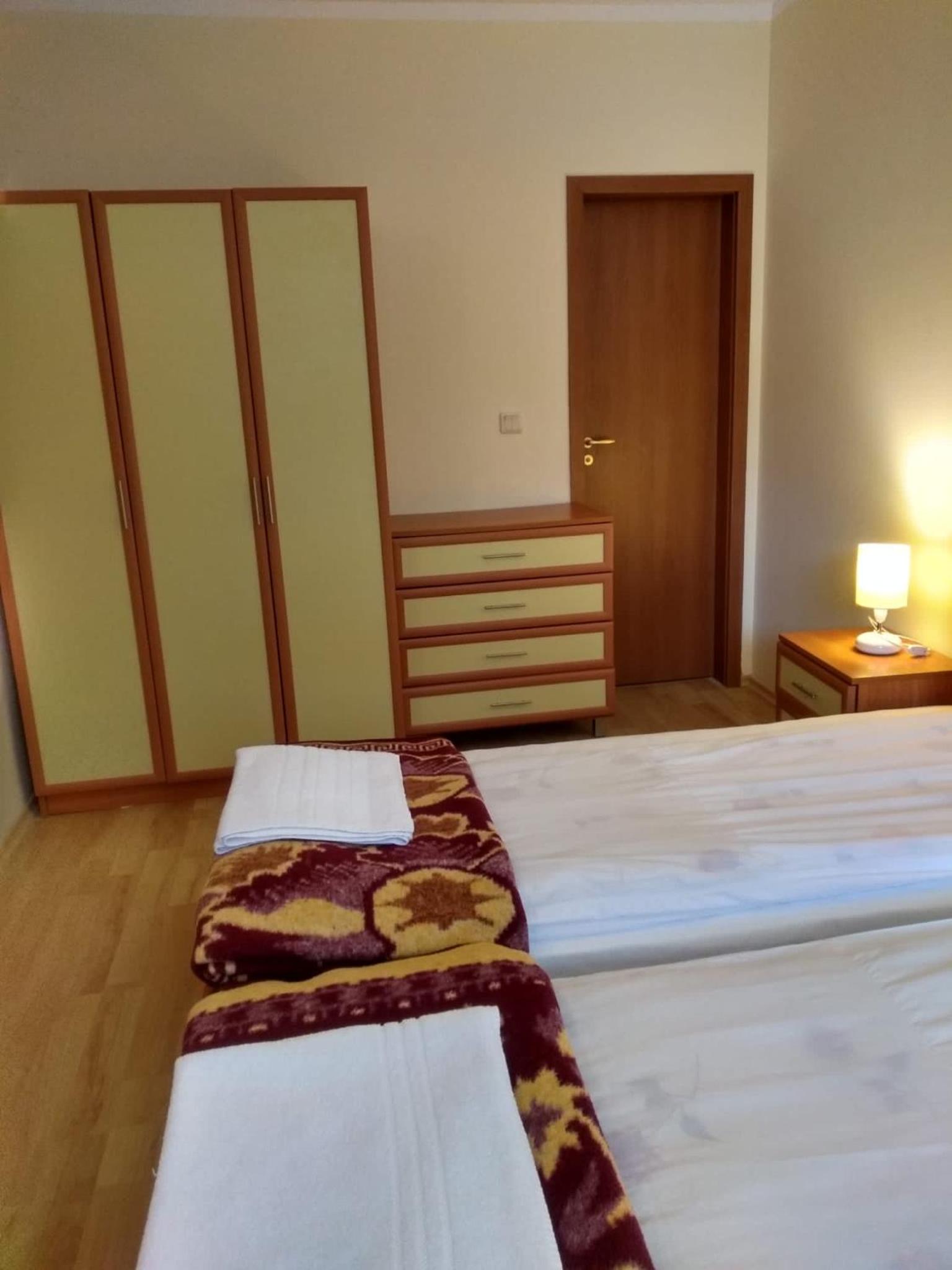 One-Bedroom Apartment - Photo 9