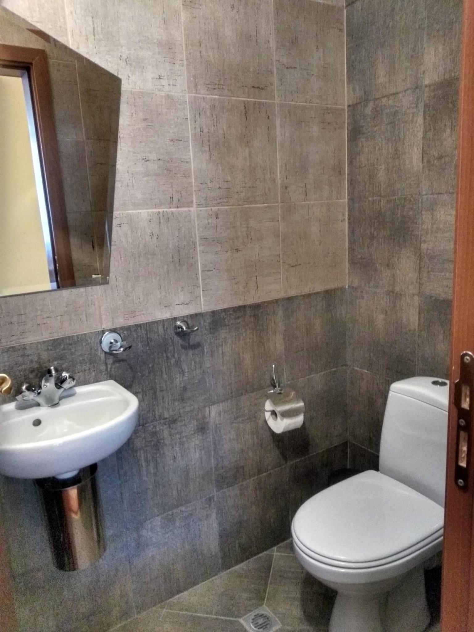 One-Bedroom Apartment - Photo 14
