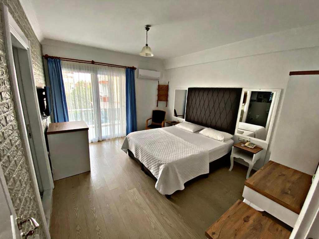 Standard Double Room photo 3