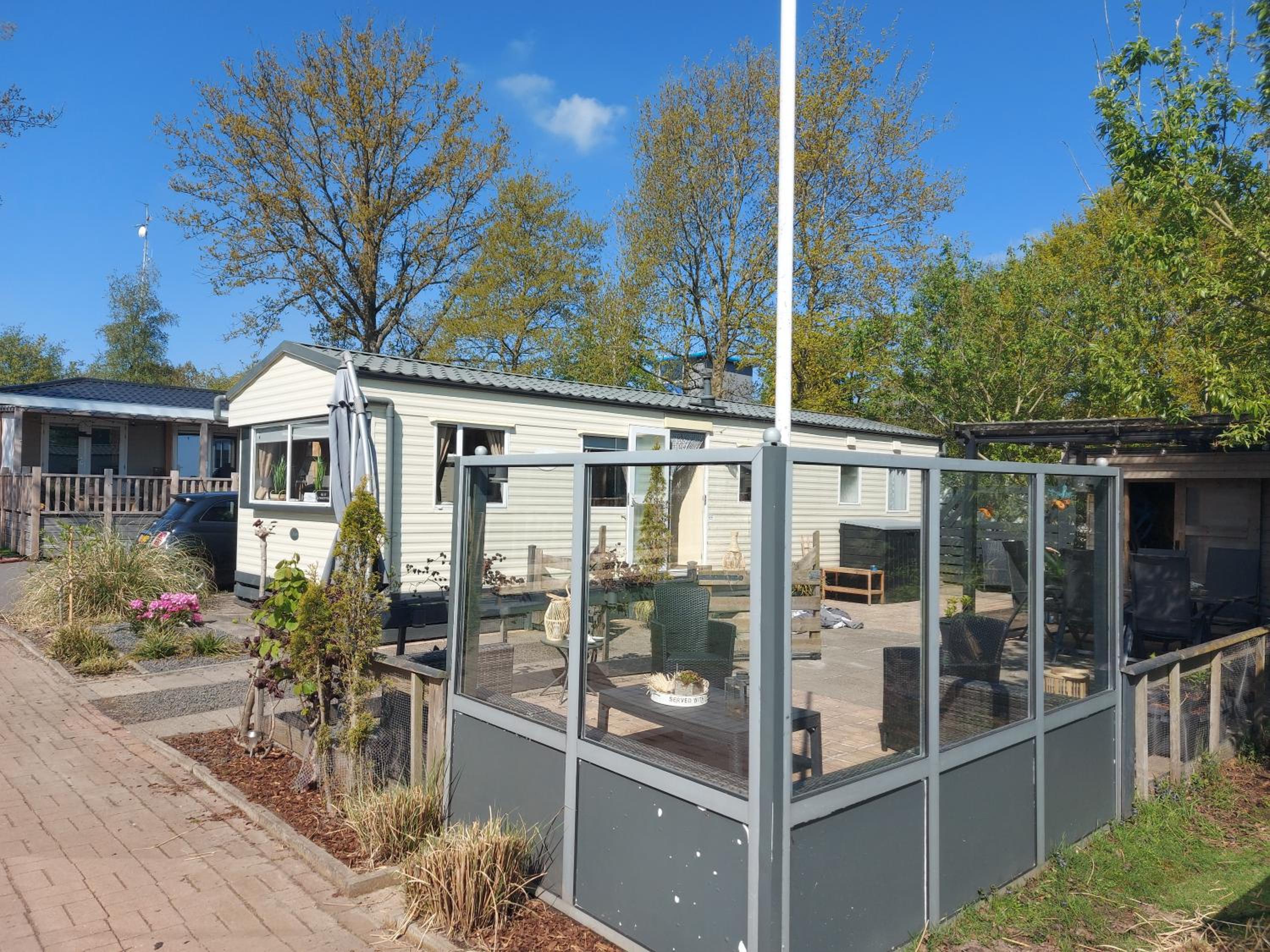 Mobile Home photo 1