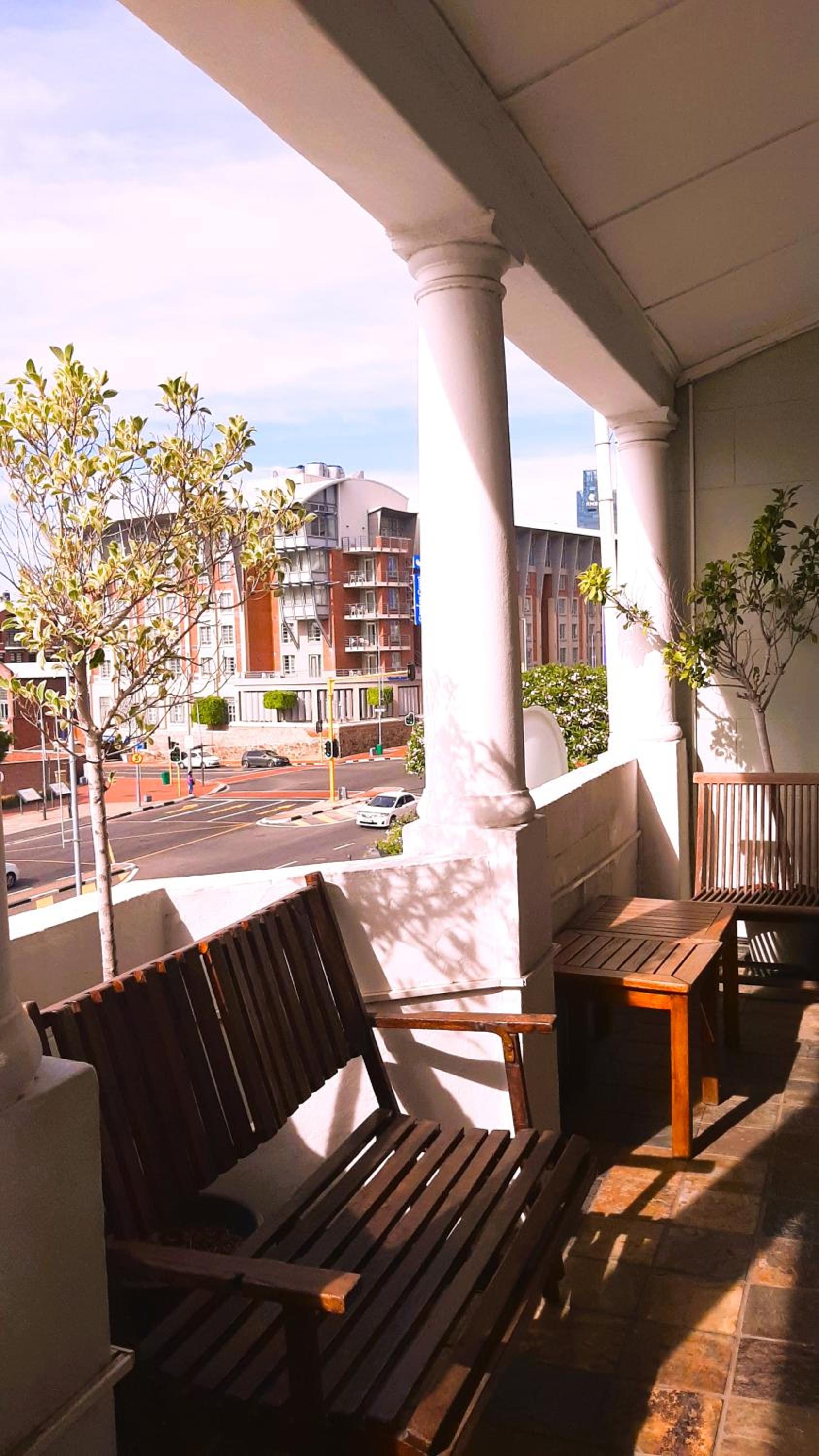 Deluxe Triple Room with Balcony - Photo 3