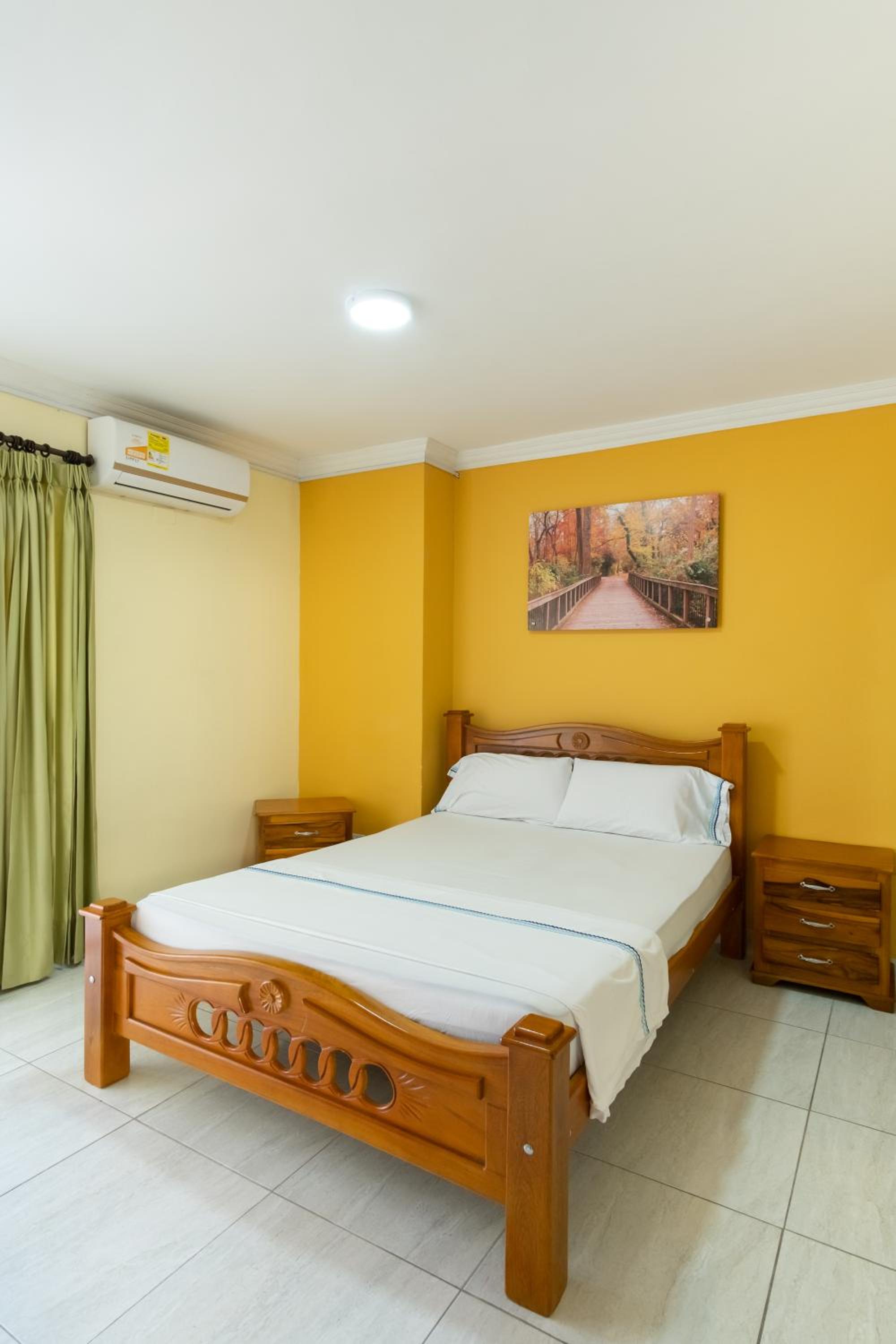 Deluxe Double Room with Balcony photo 3