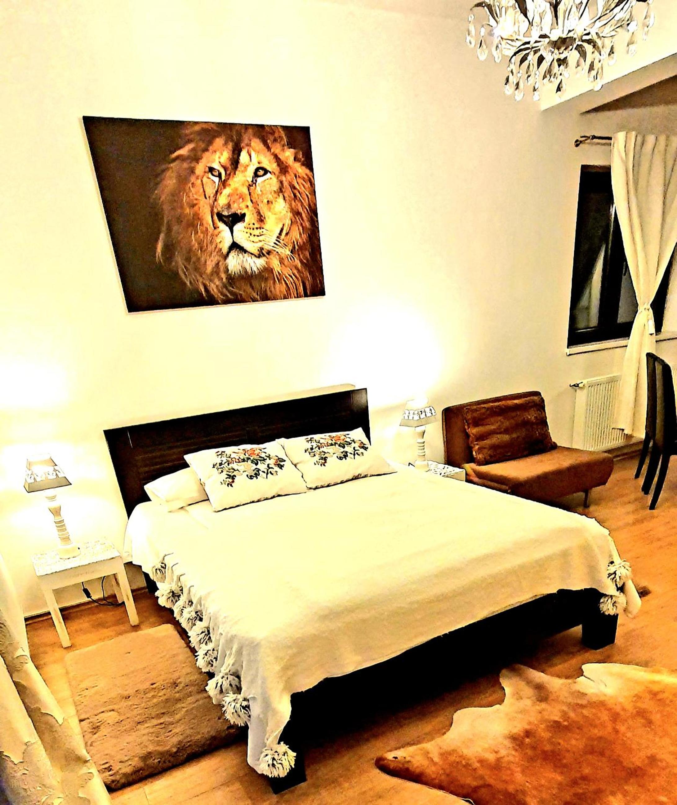 King Suite With Balcony photo 3