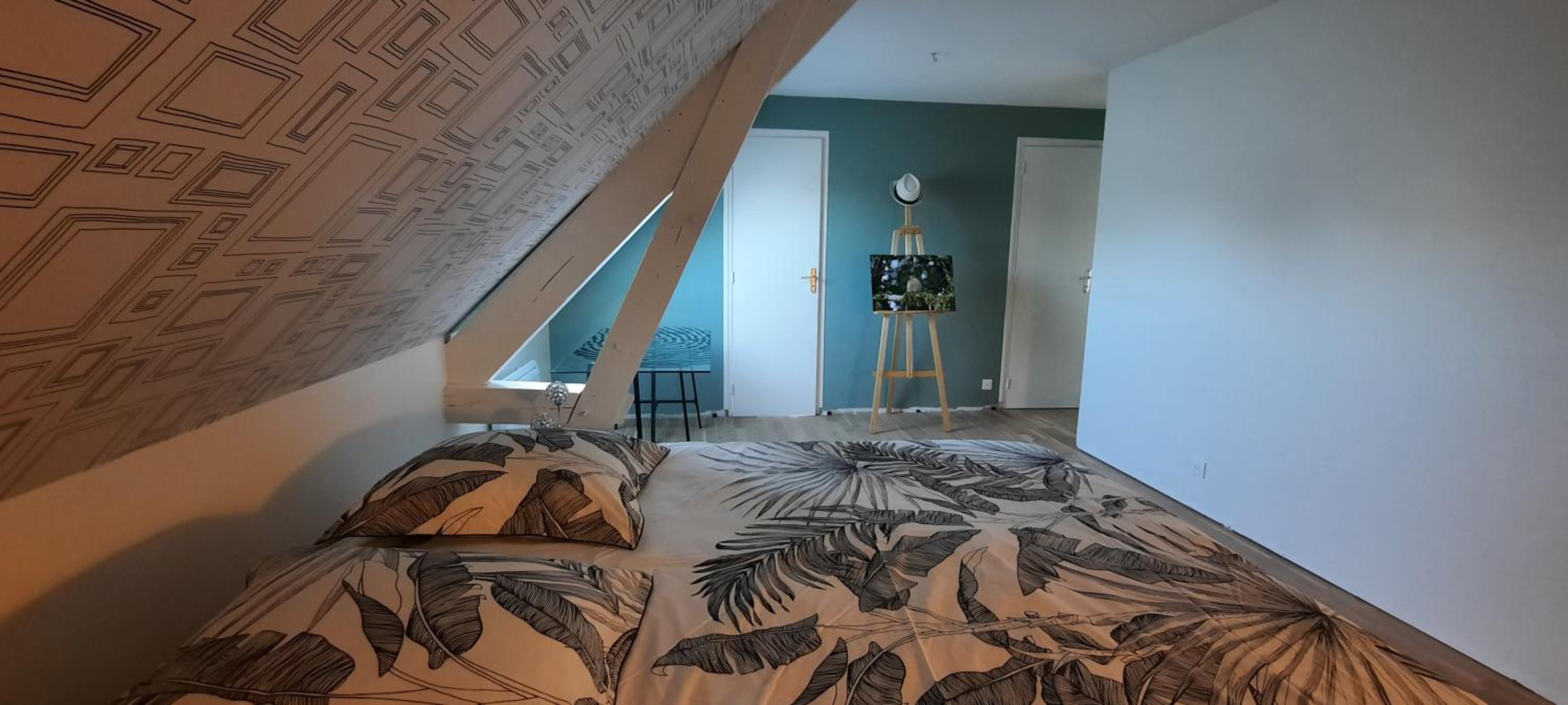 Double or Twin Room with Private Bathroom - Photo 2