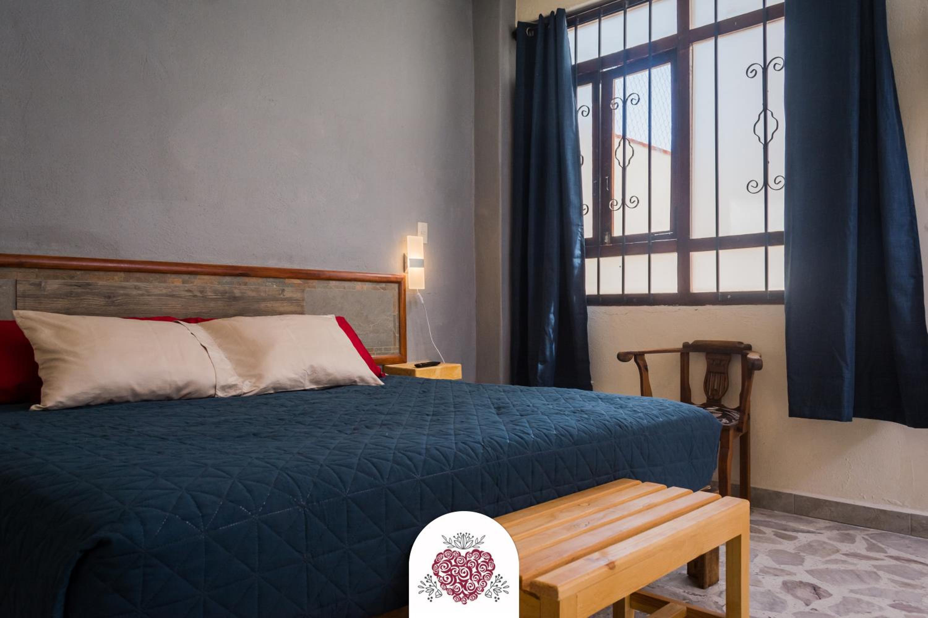Double Room - Photo 4