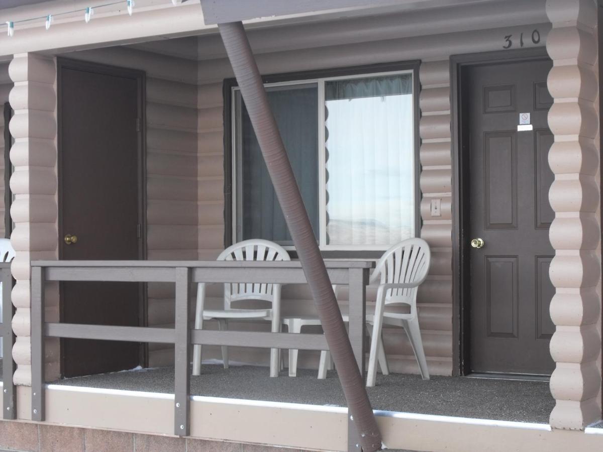 Deluxe Double Room with Balcony photo 3