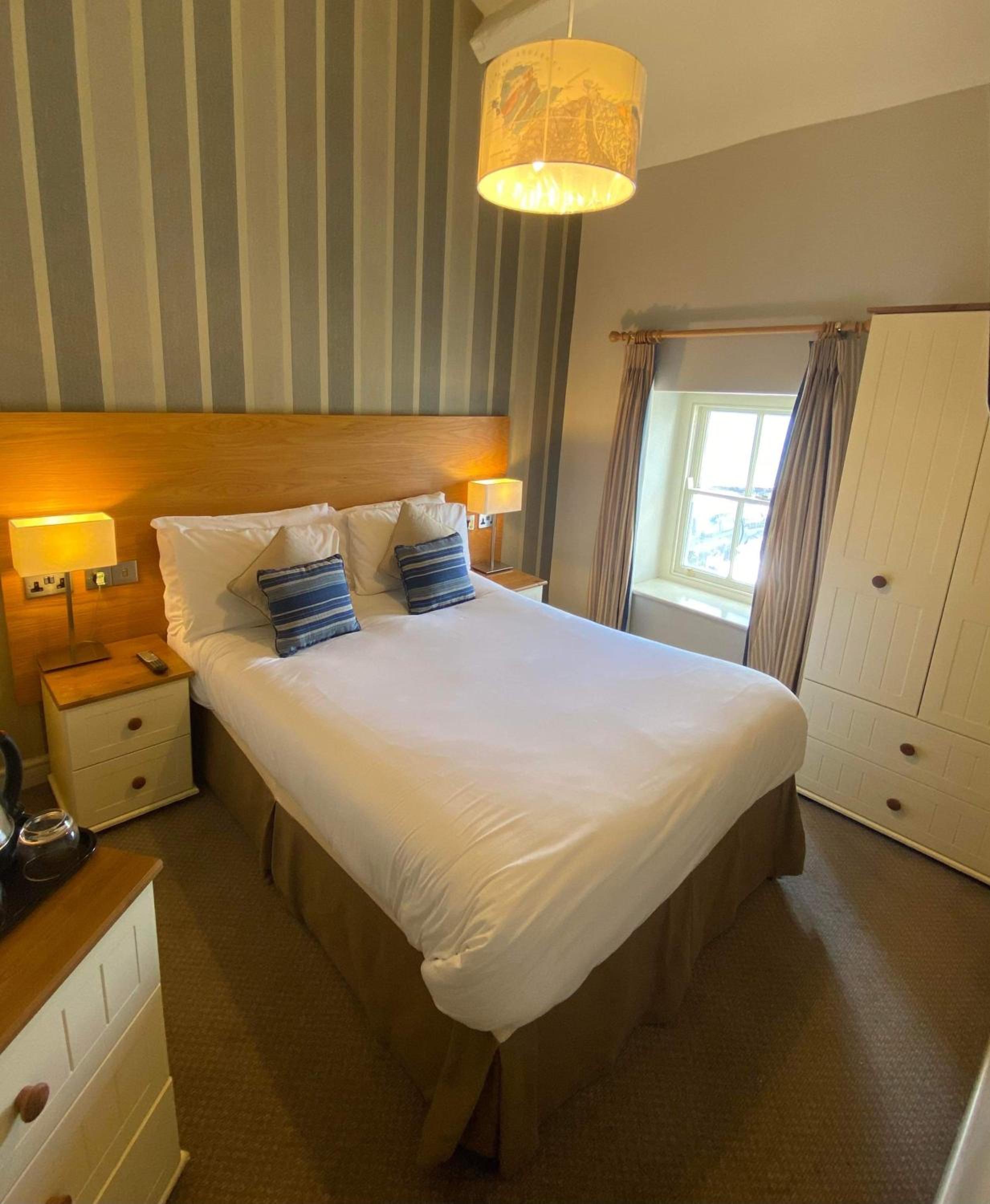 Double Room with Sea View - Photo 1