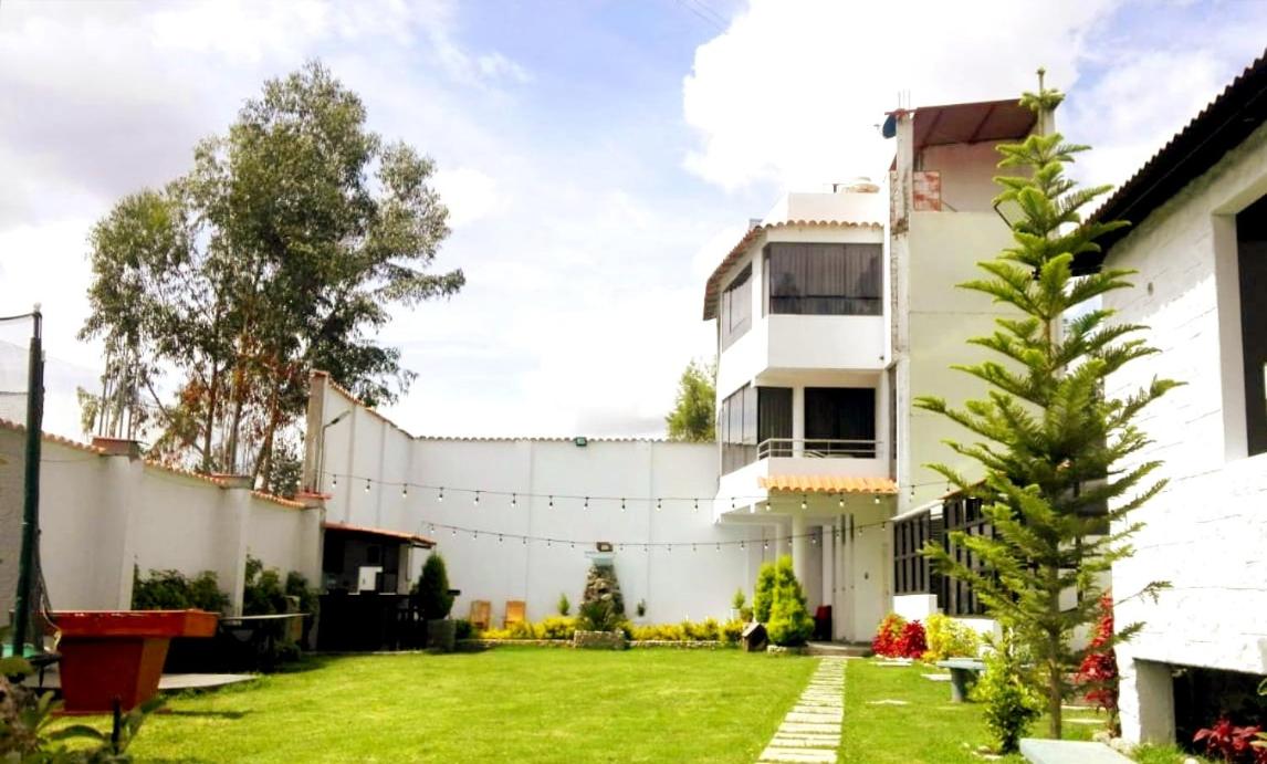 Villa photo 2