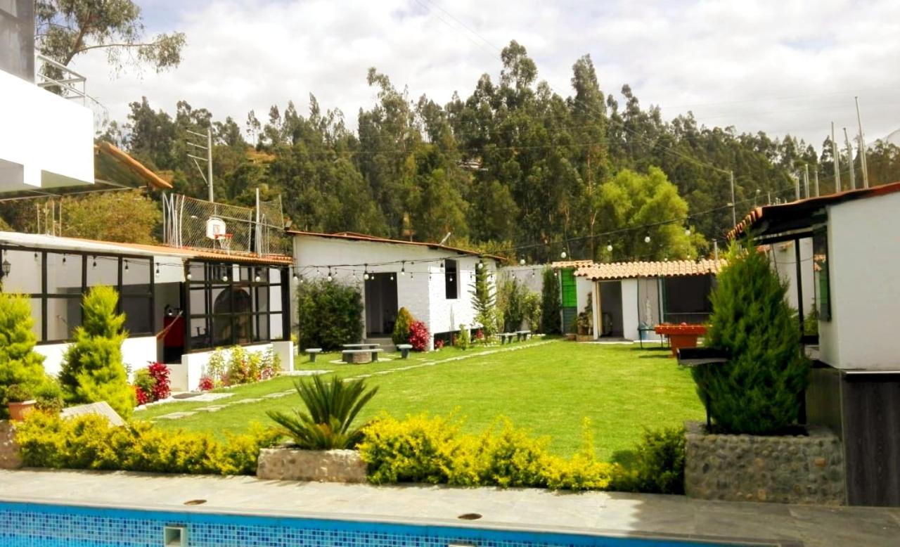 Villa photo 3