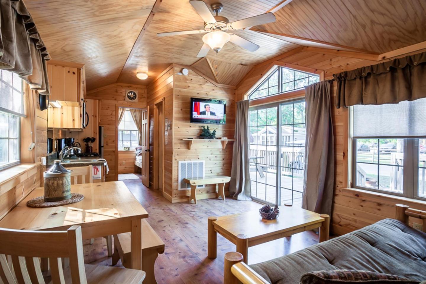 Two-Bedroom Cottage (Pets Allowed)