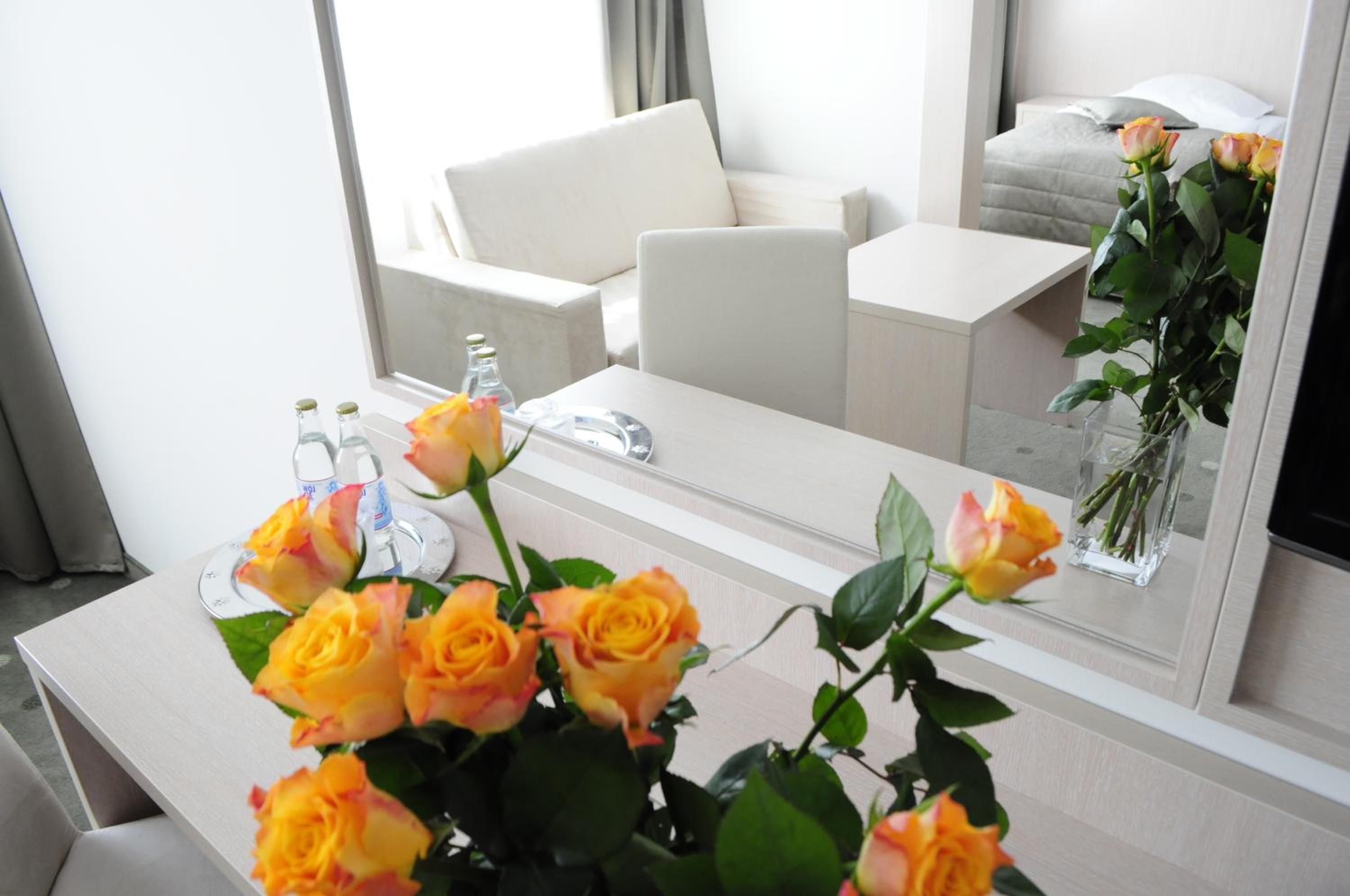 Double or Twin Room - Photo 4
