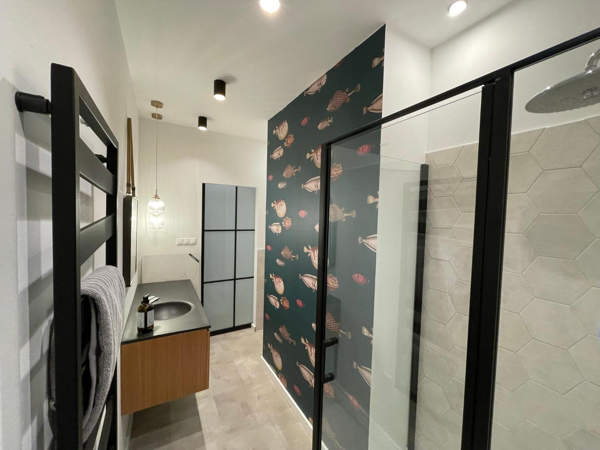 One-Bedroom Apartment - Photo 16
