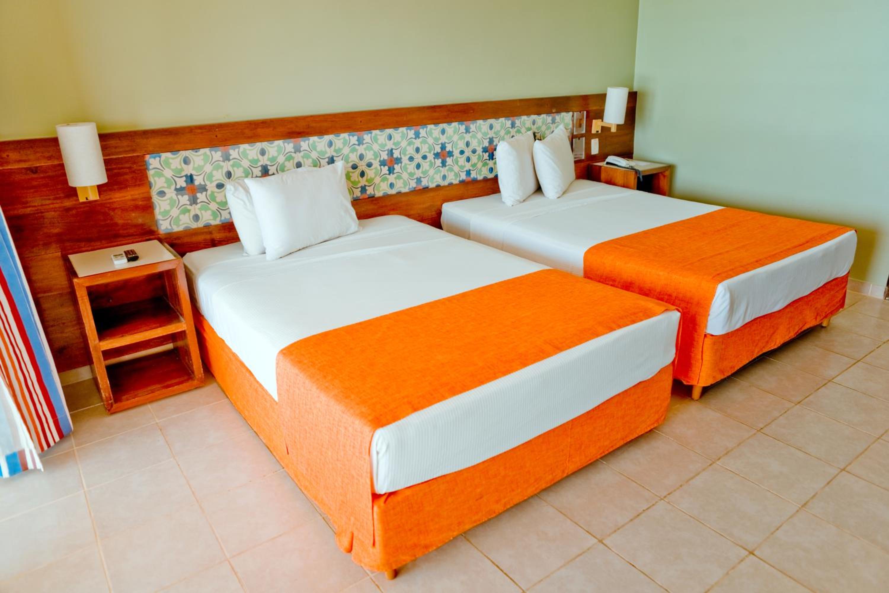 Deluxe Room with Front Sea View photo 3