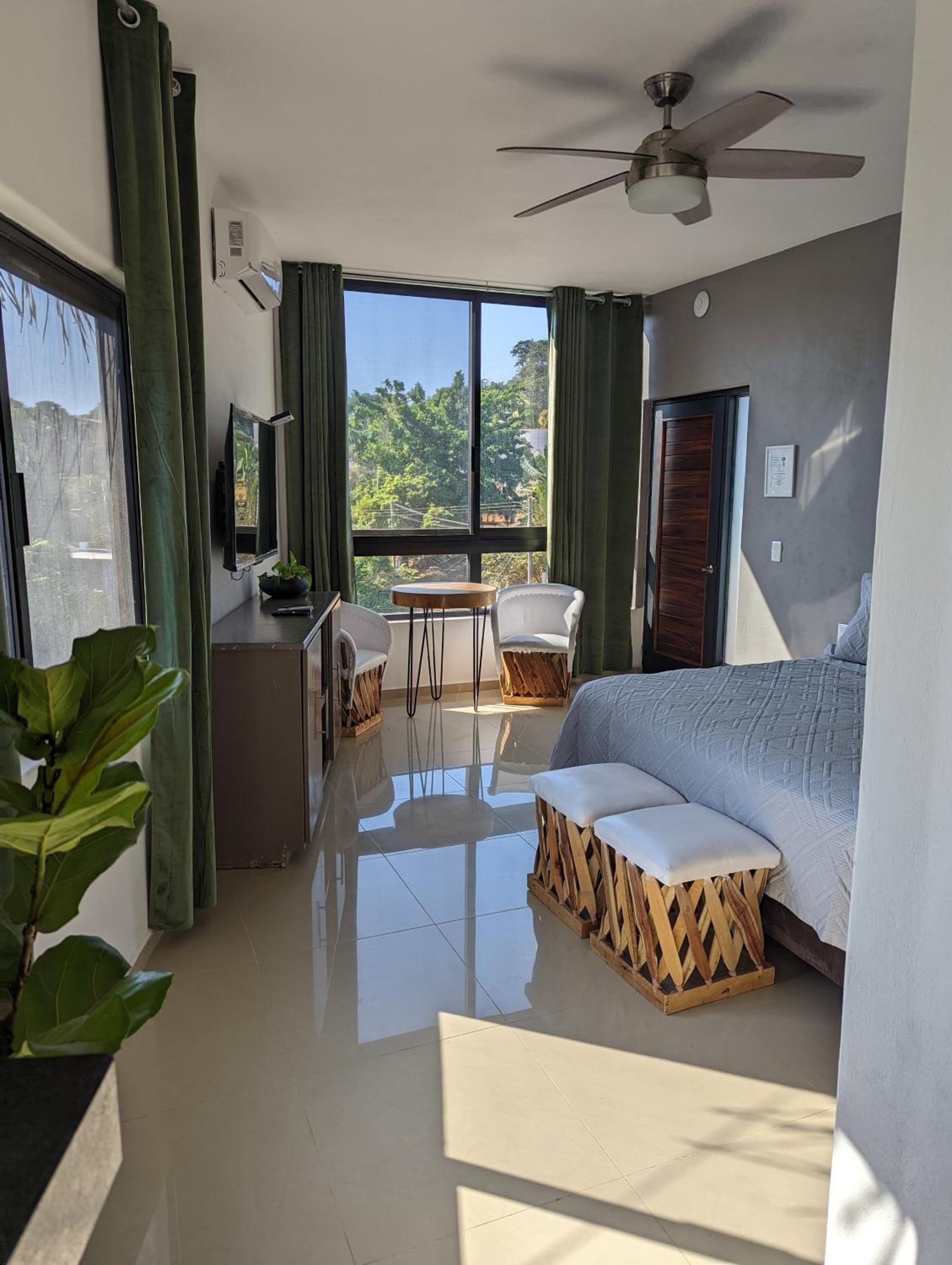 Studio Apartment with Sea View - Photo 3
