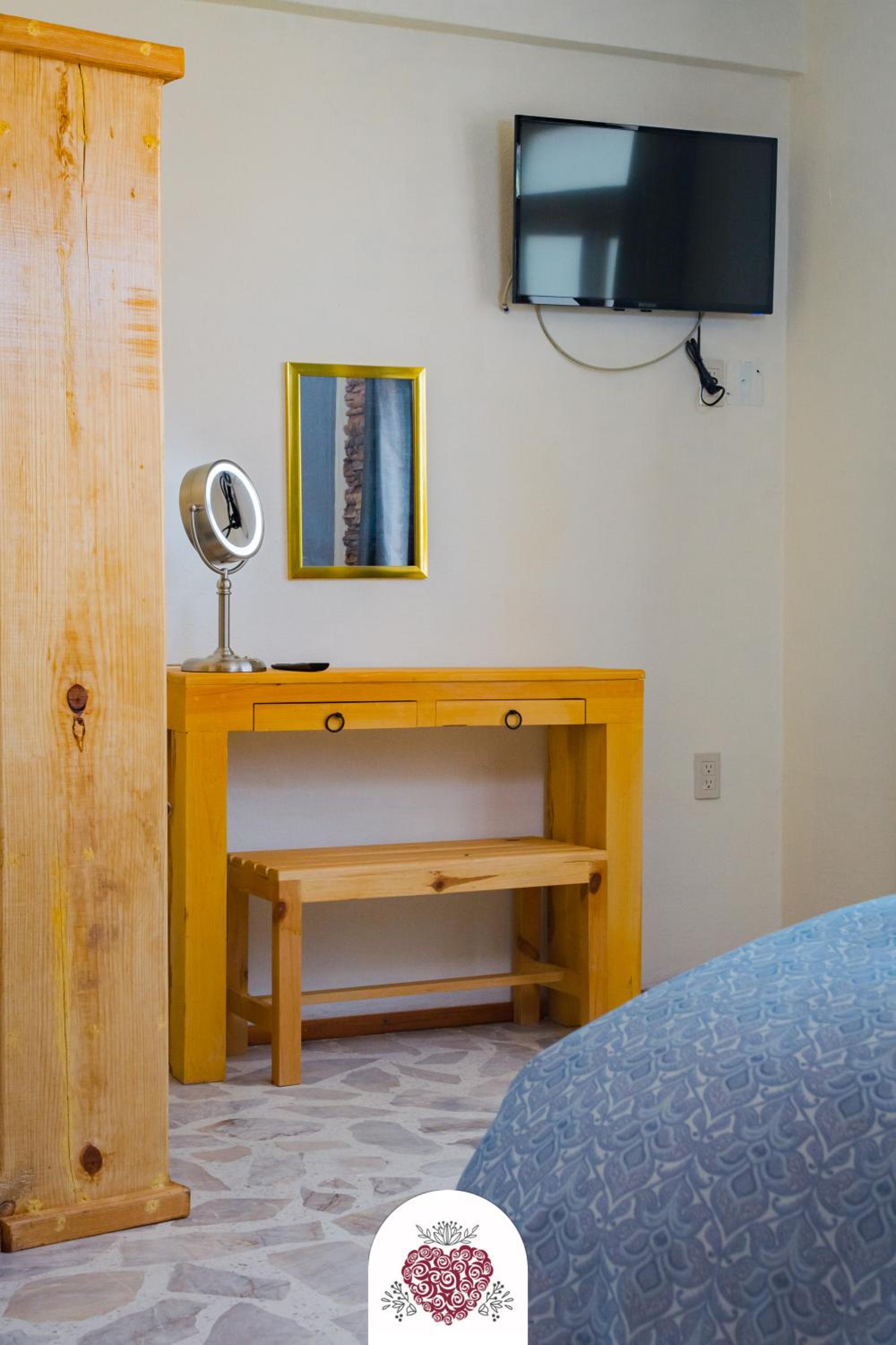 Small Double Room - Photo 2