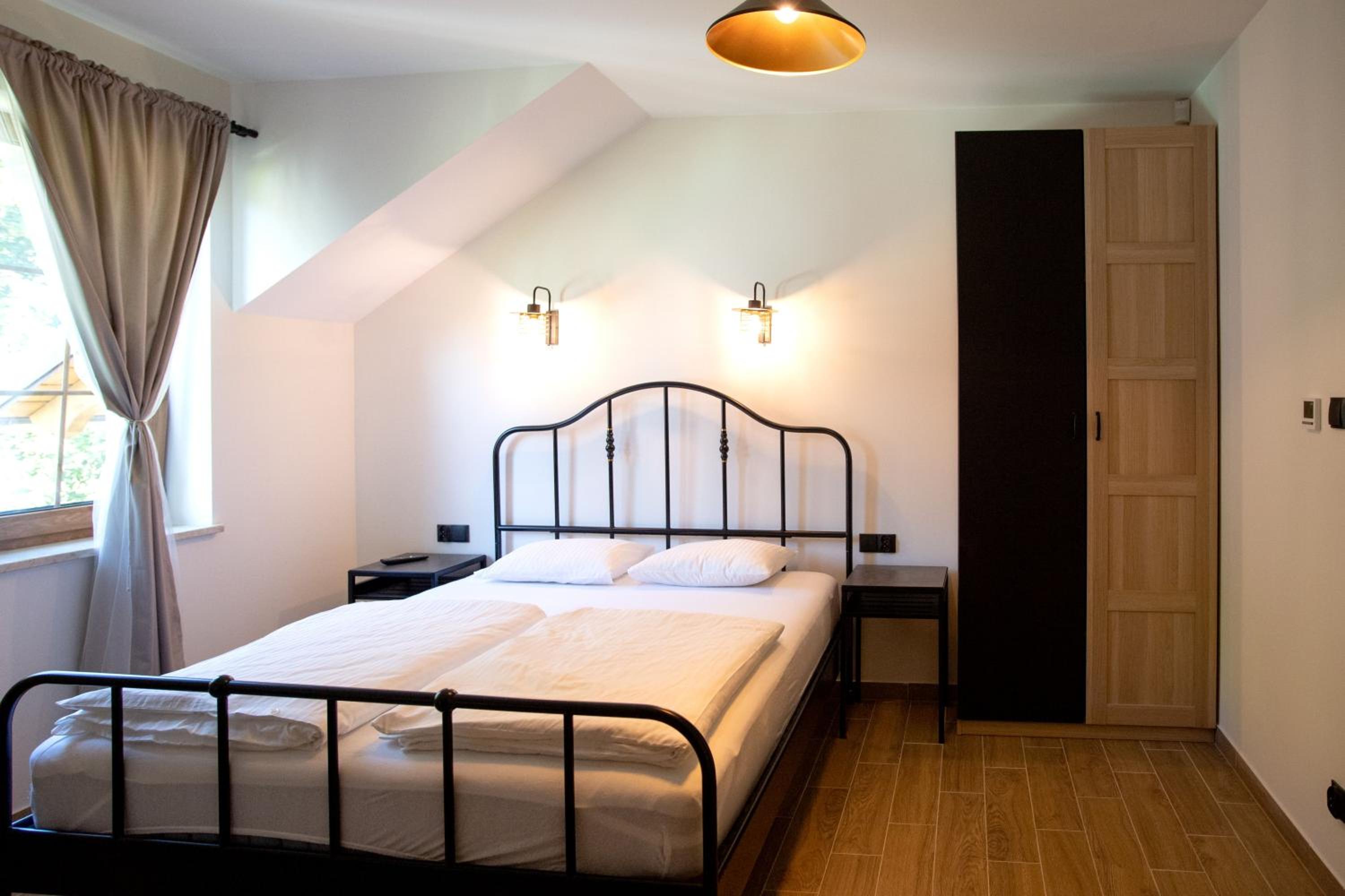 Double Room with Private Bathroom photo 2