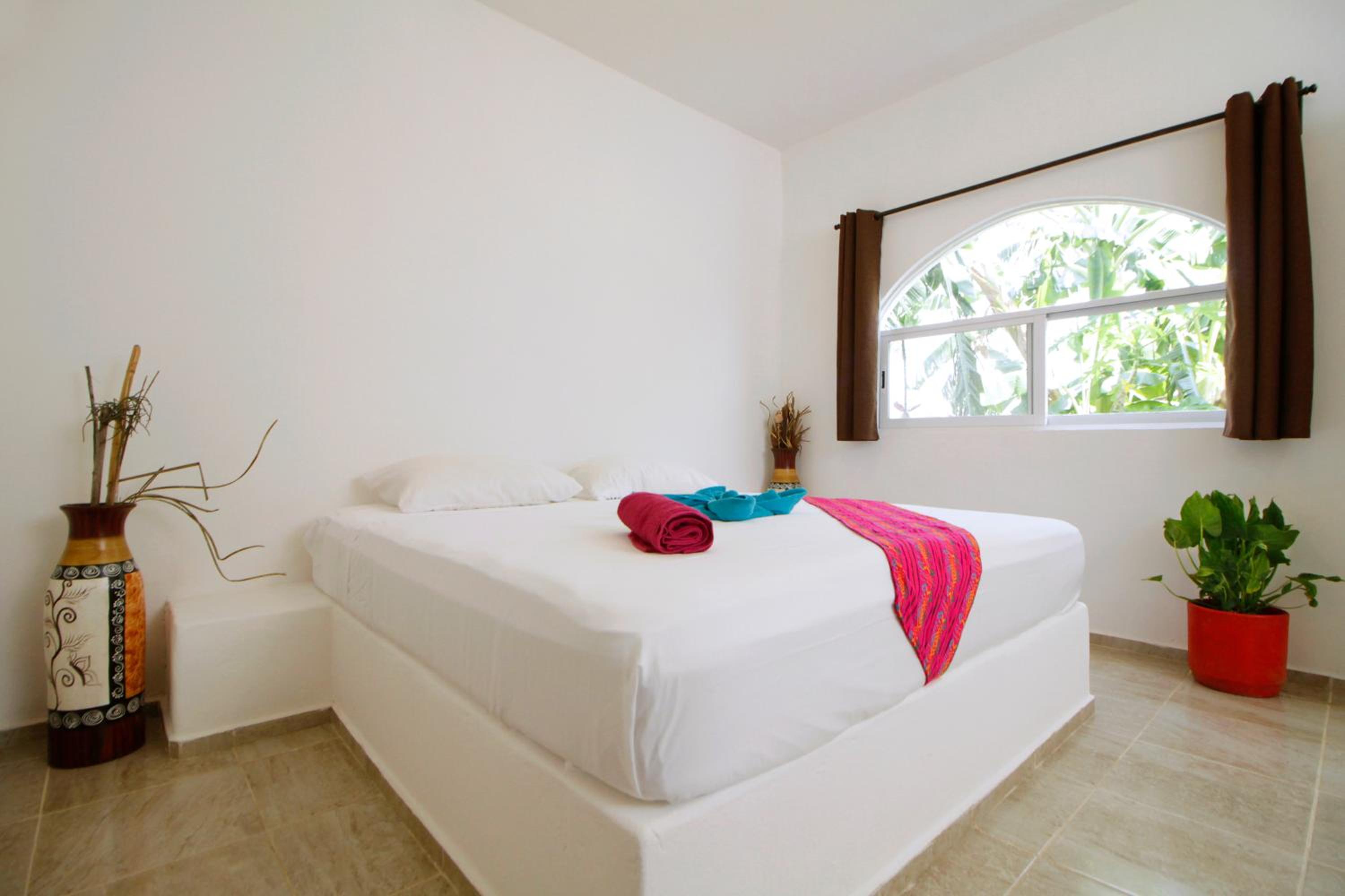 One-Bedroom Apartment - Photo 21