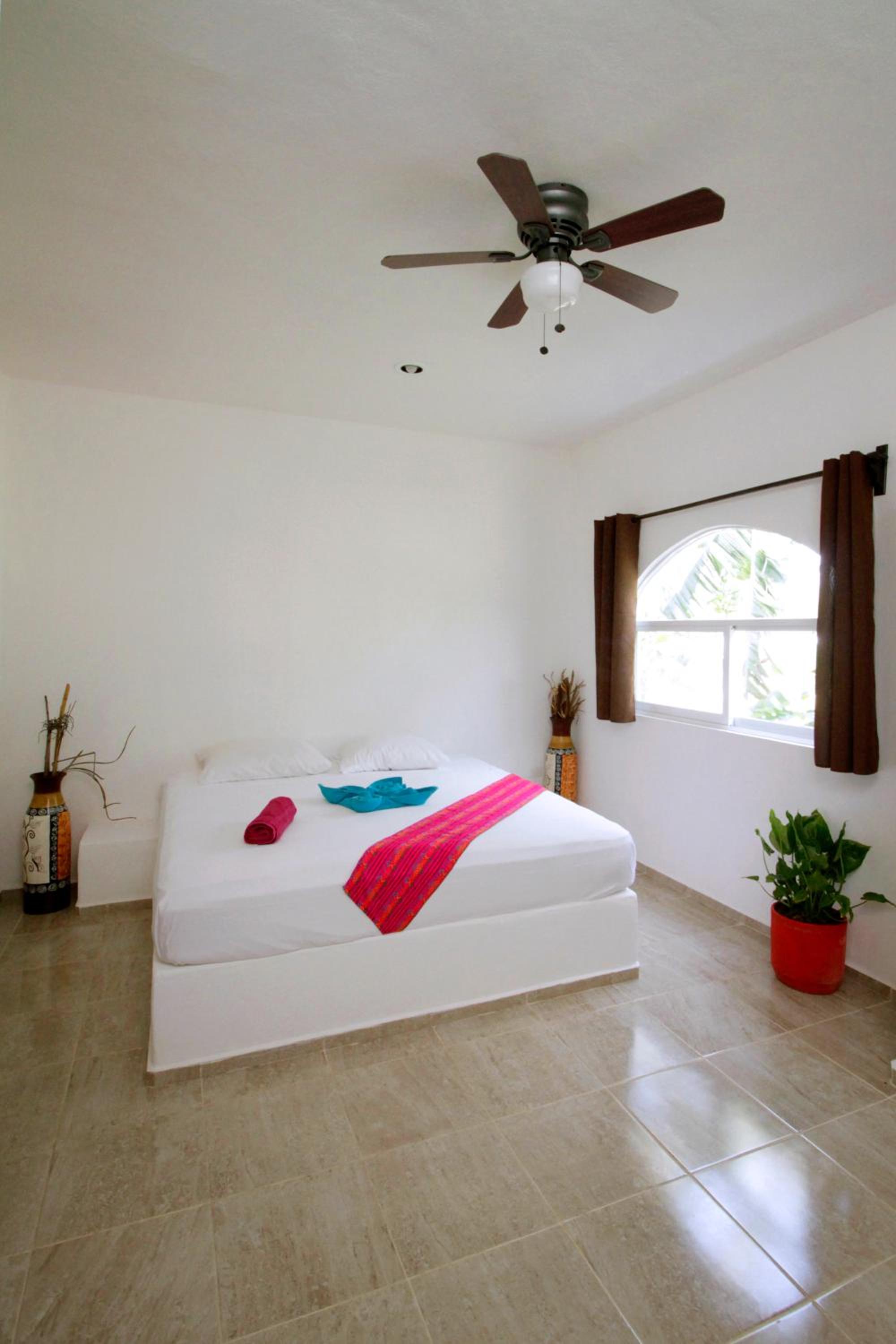 One-Bedroom Apartment - Photo 9