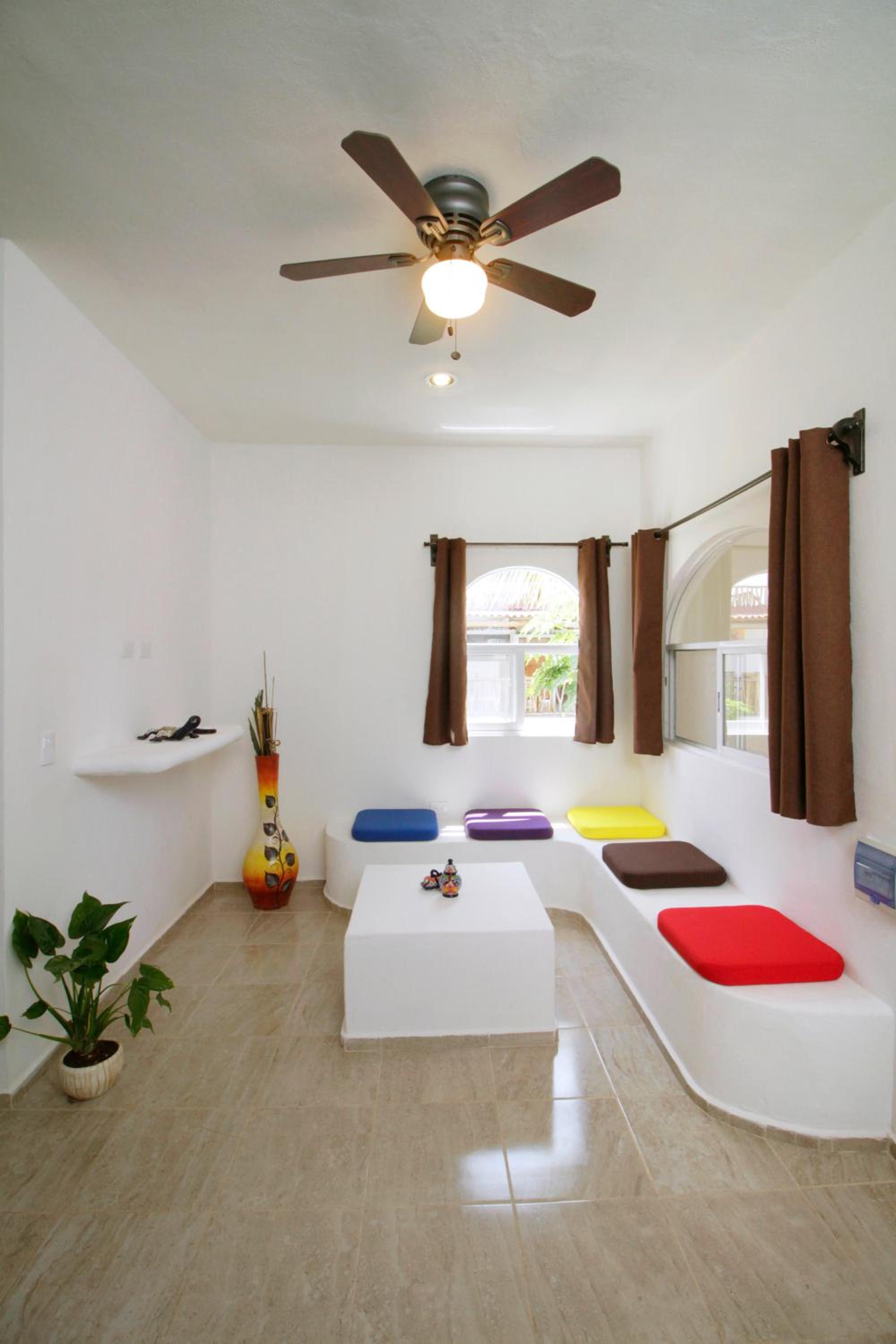 One-Bedroom Apartment - Photo 6