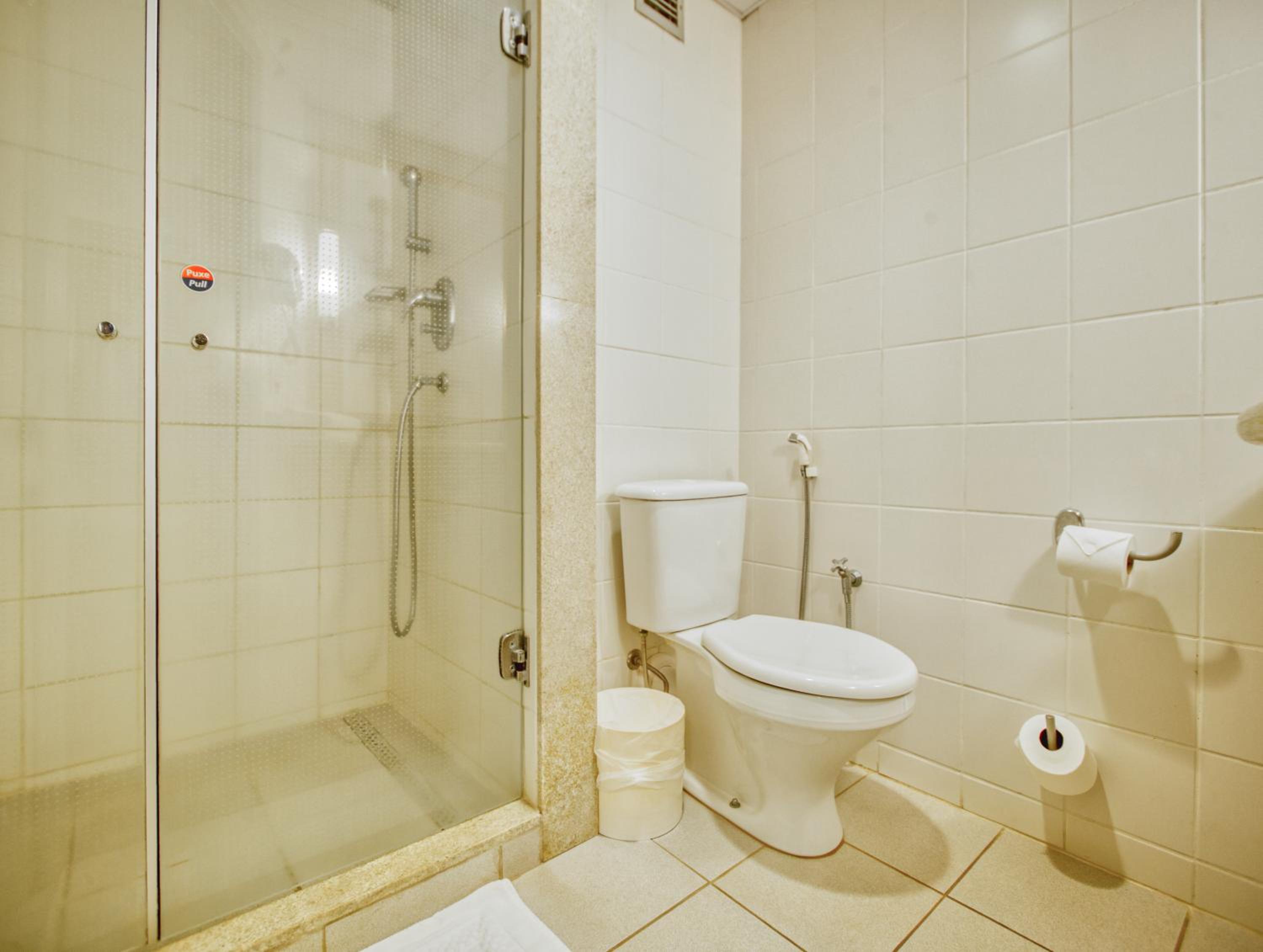 Standard Double Room - Photo 8