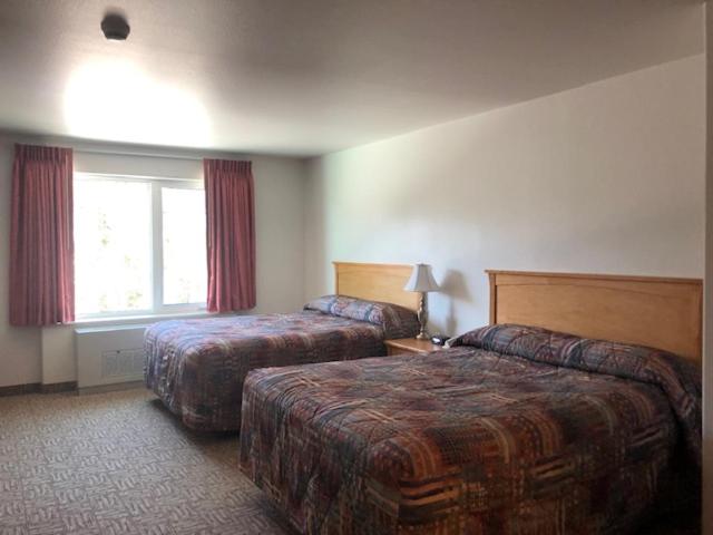 Queen Room with Two Queen Beds - Disability Access