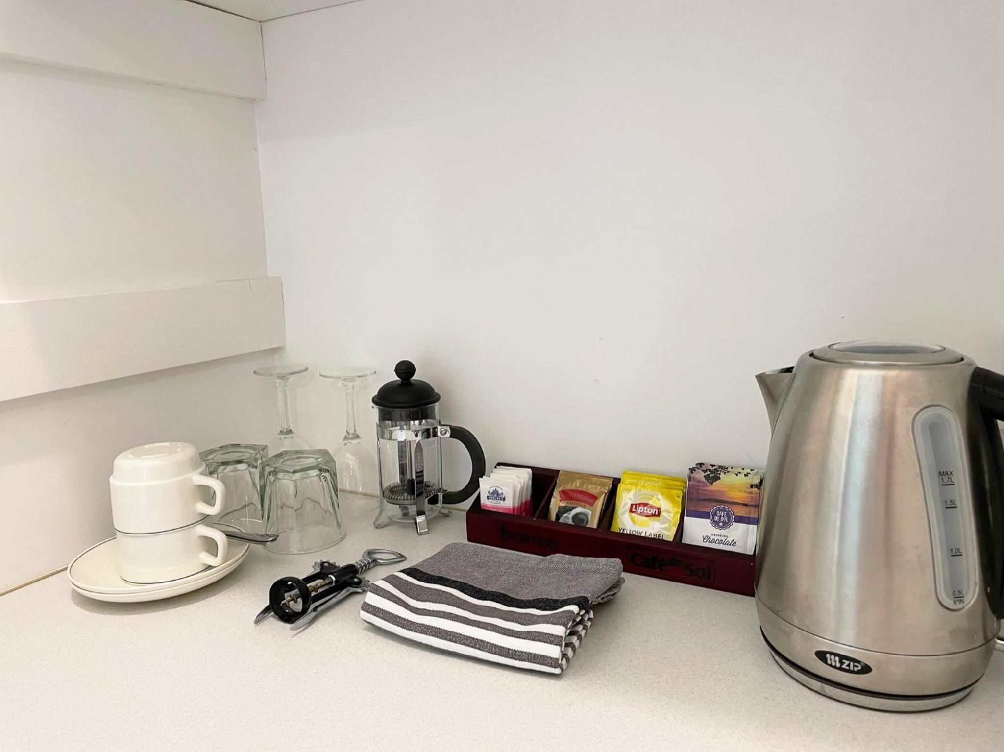 Standard Studio - Photo 4