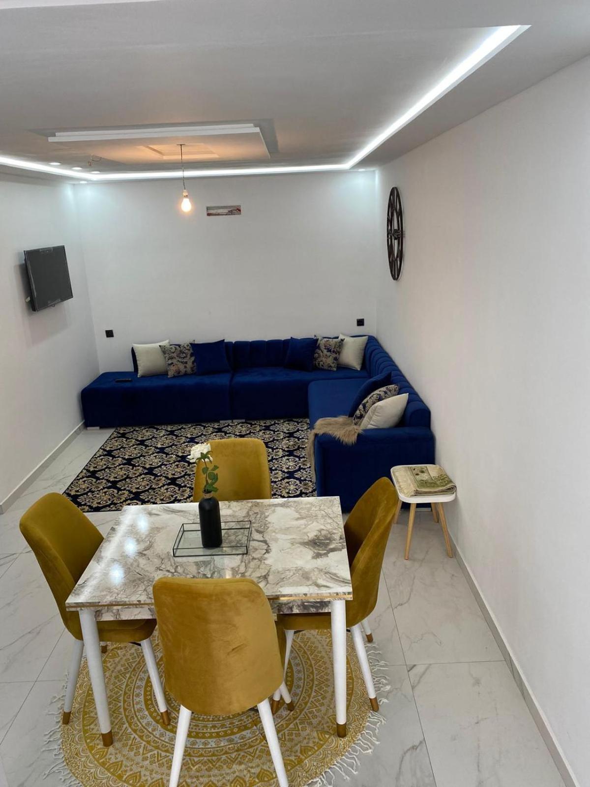 Three-Bedroom Apartment - Photo 7