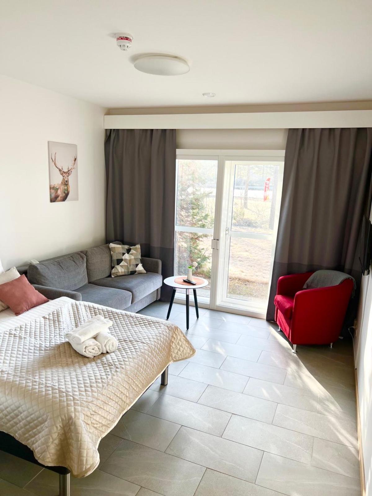 Double or Twin Room with Balcony - Photo 1
