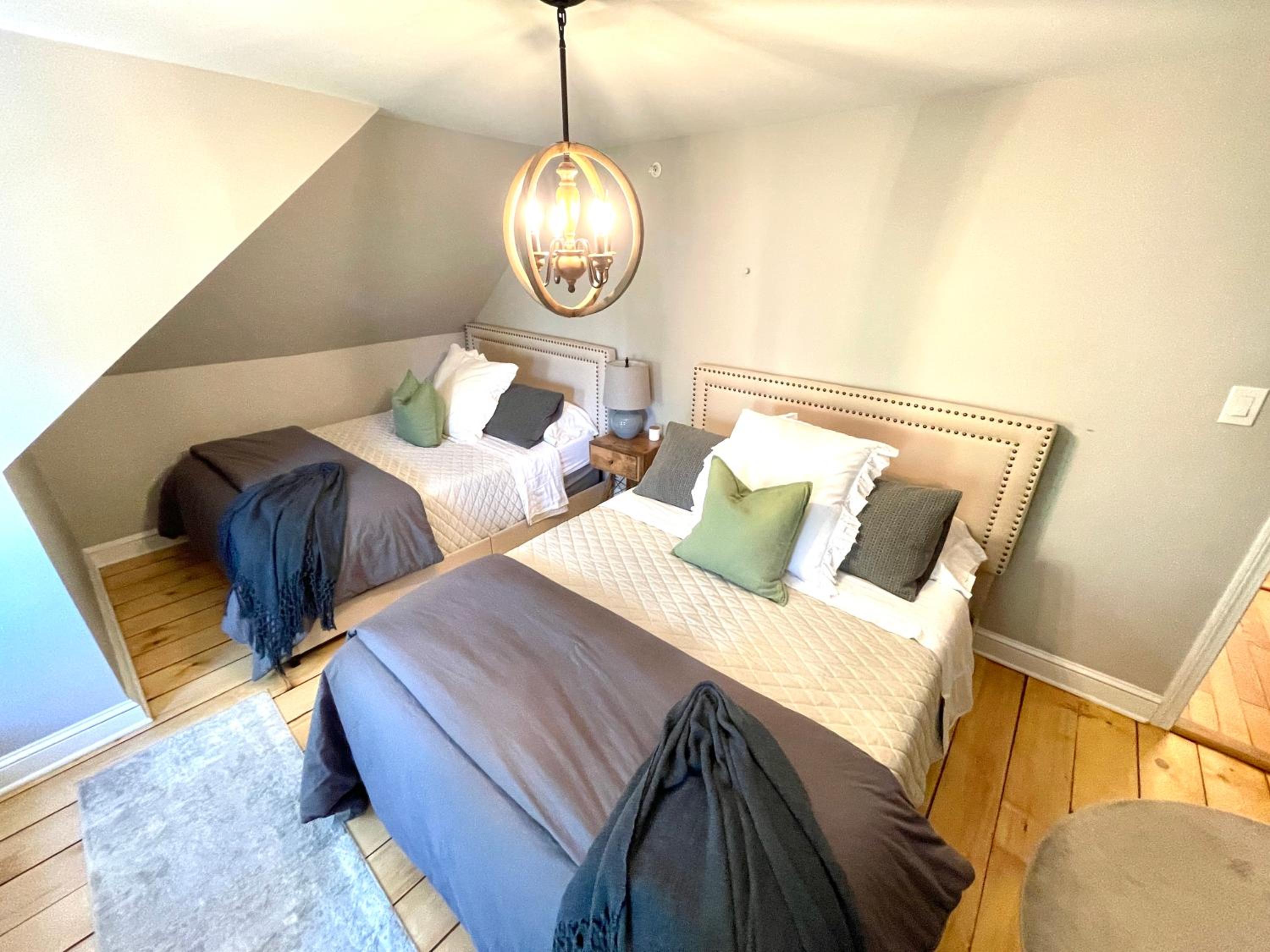 Deluxe Family Suite