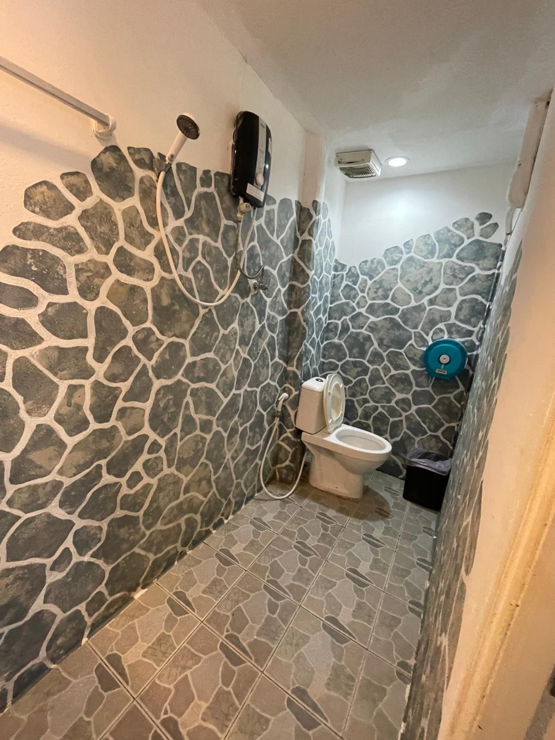 Private Double Ensuite photo 3