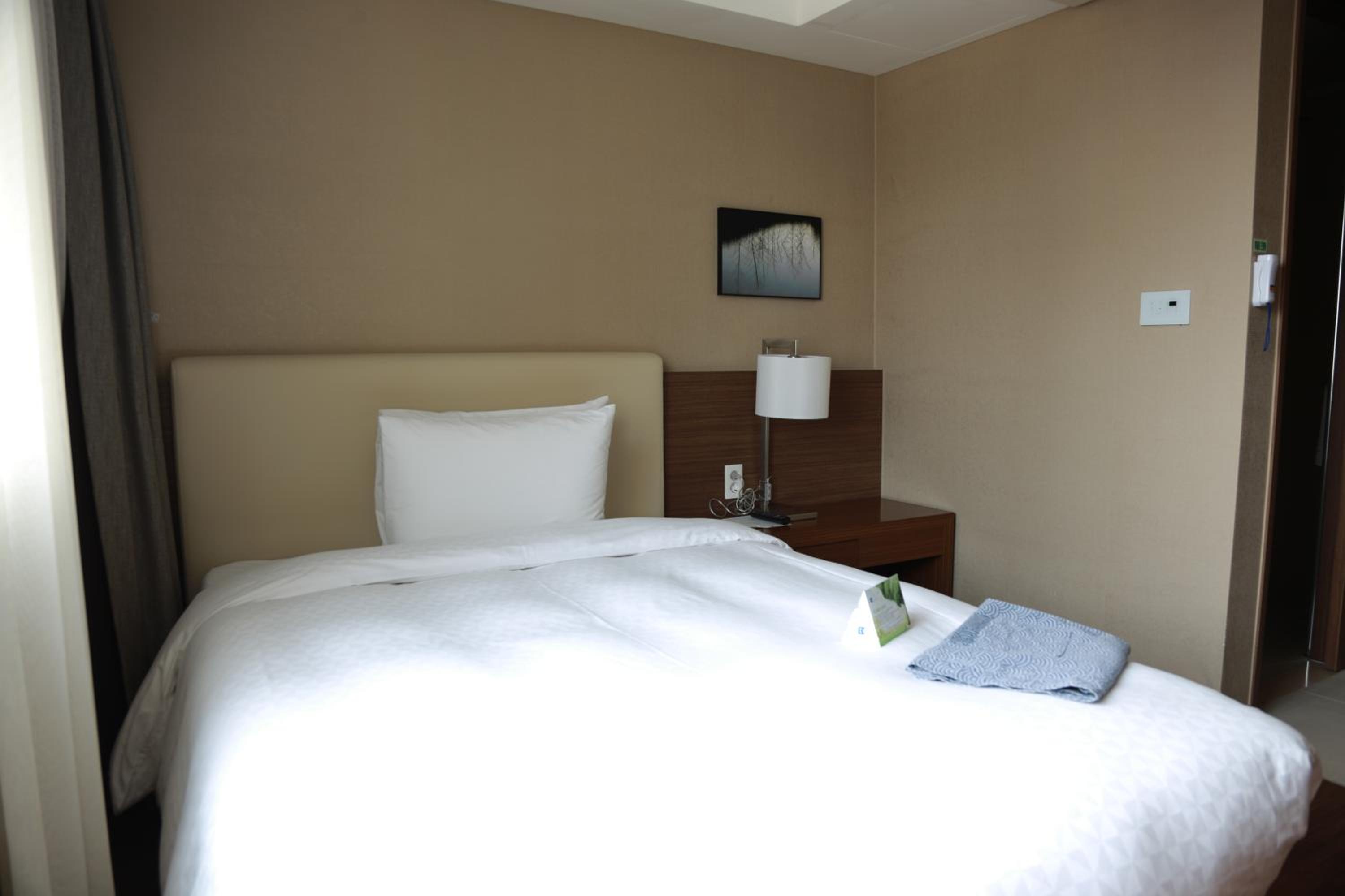 Business Single Room