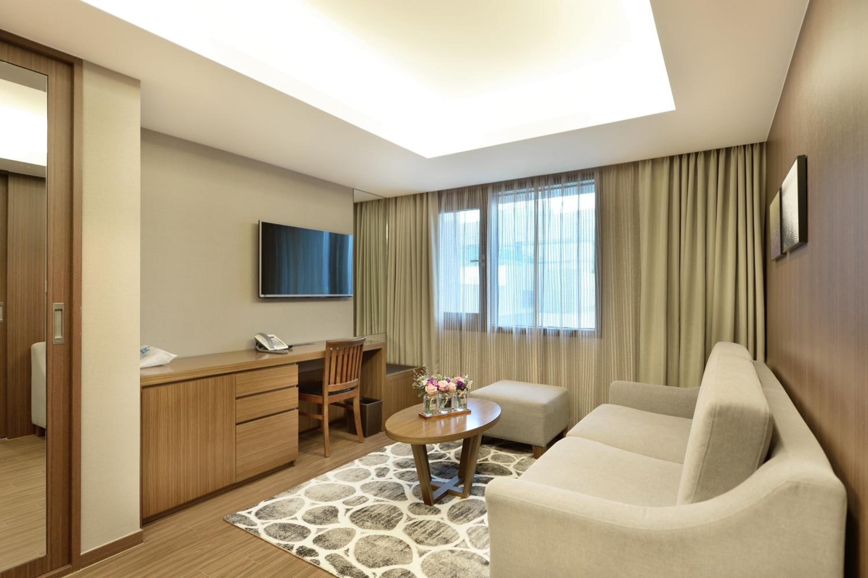Limited Offer - Deluxe Double Room -No Parking Allowed