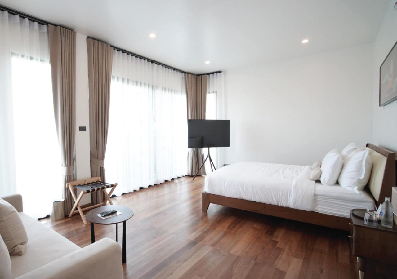 Pet-friendly Two-Bedroom Villa