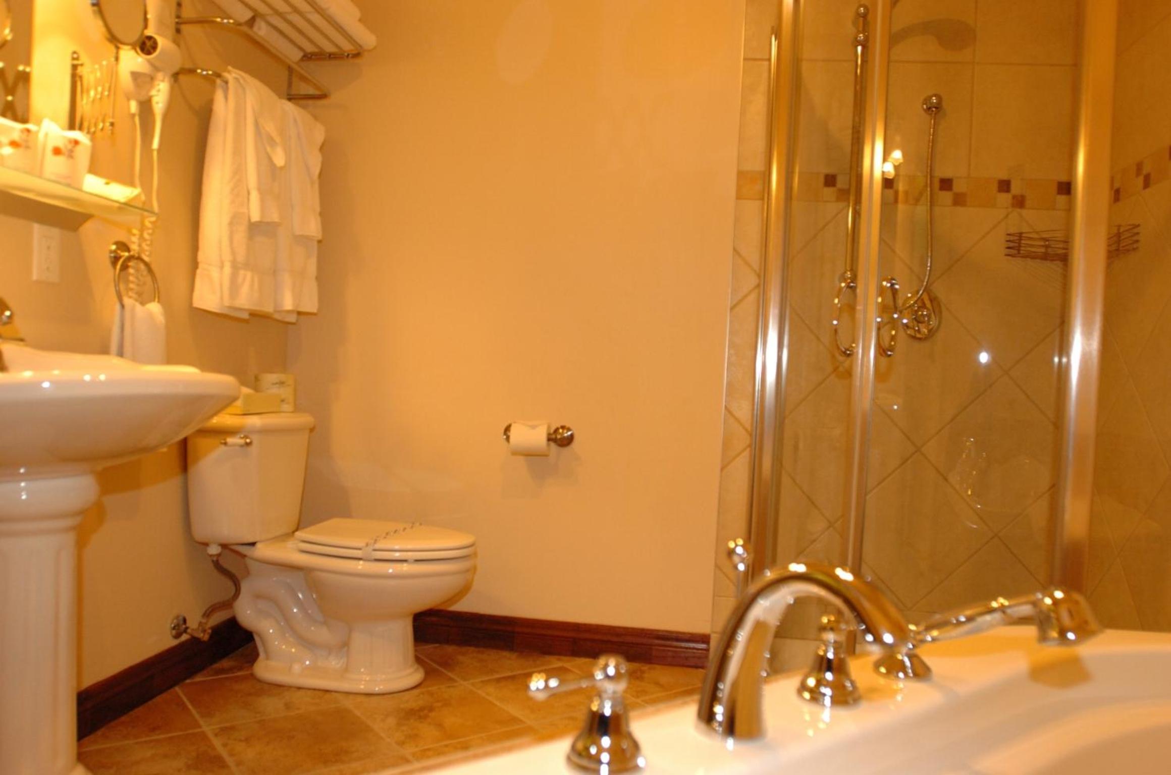 Queen Room - Photo 2