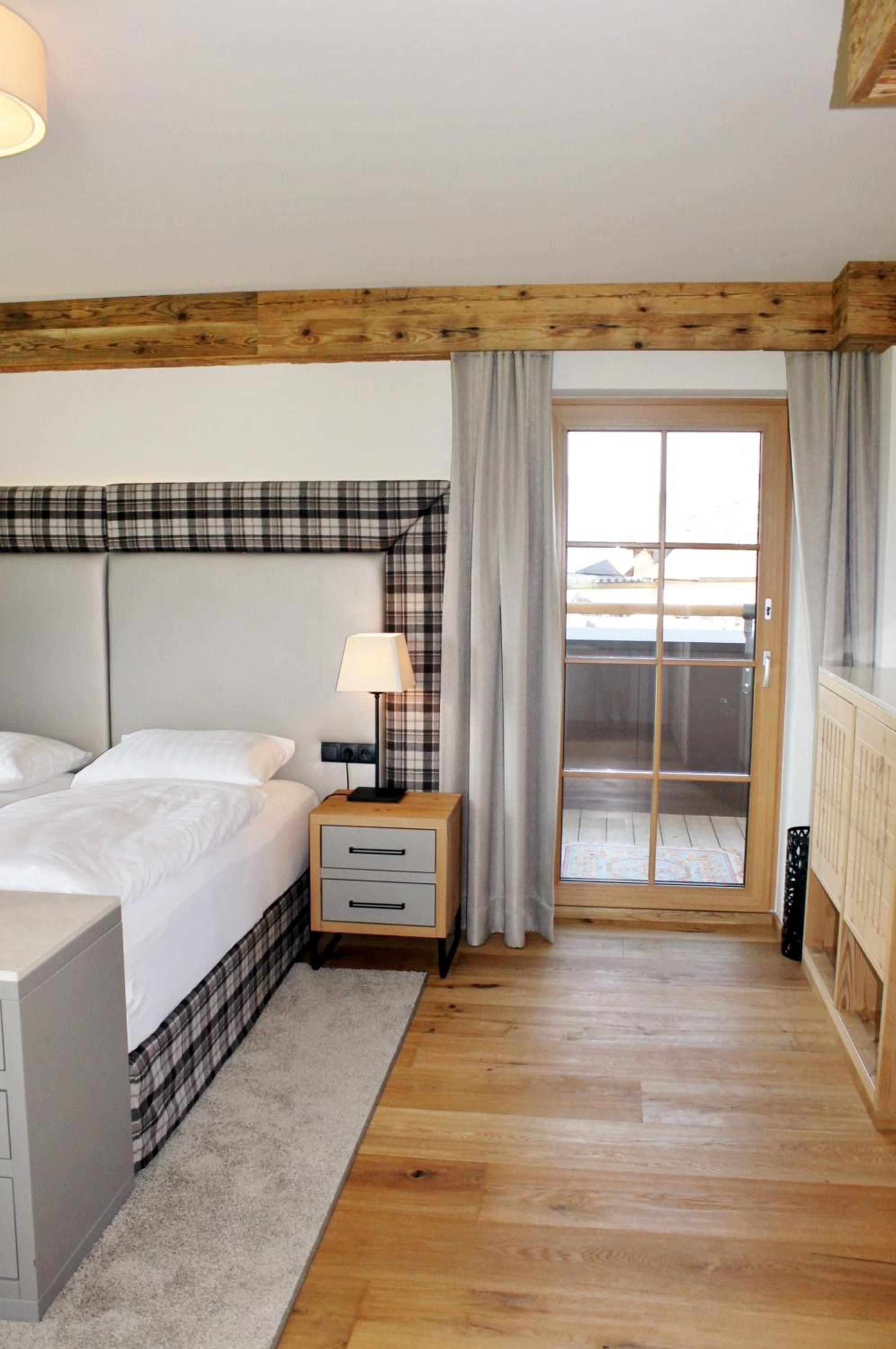 Deluxe Double or Twin Room with Mountain View - Photo 5