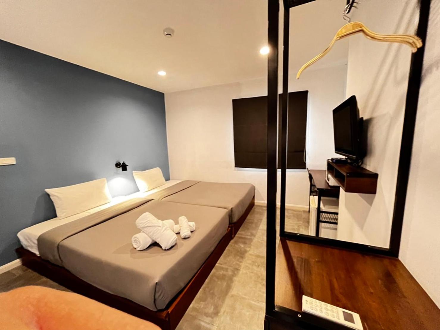 Deluxe Twin Room - Photo 3
