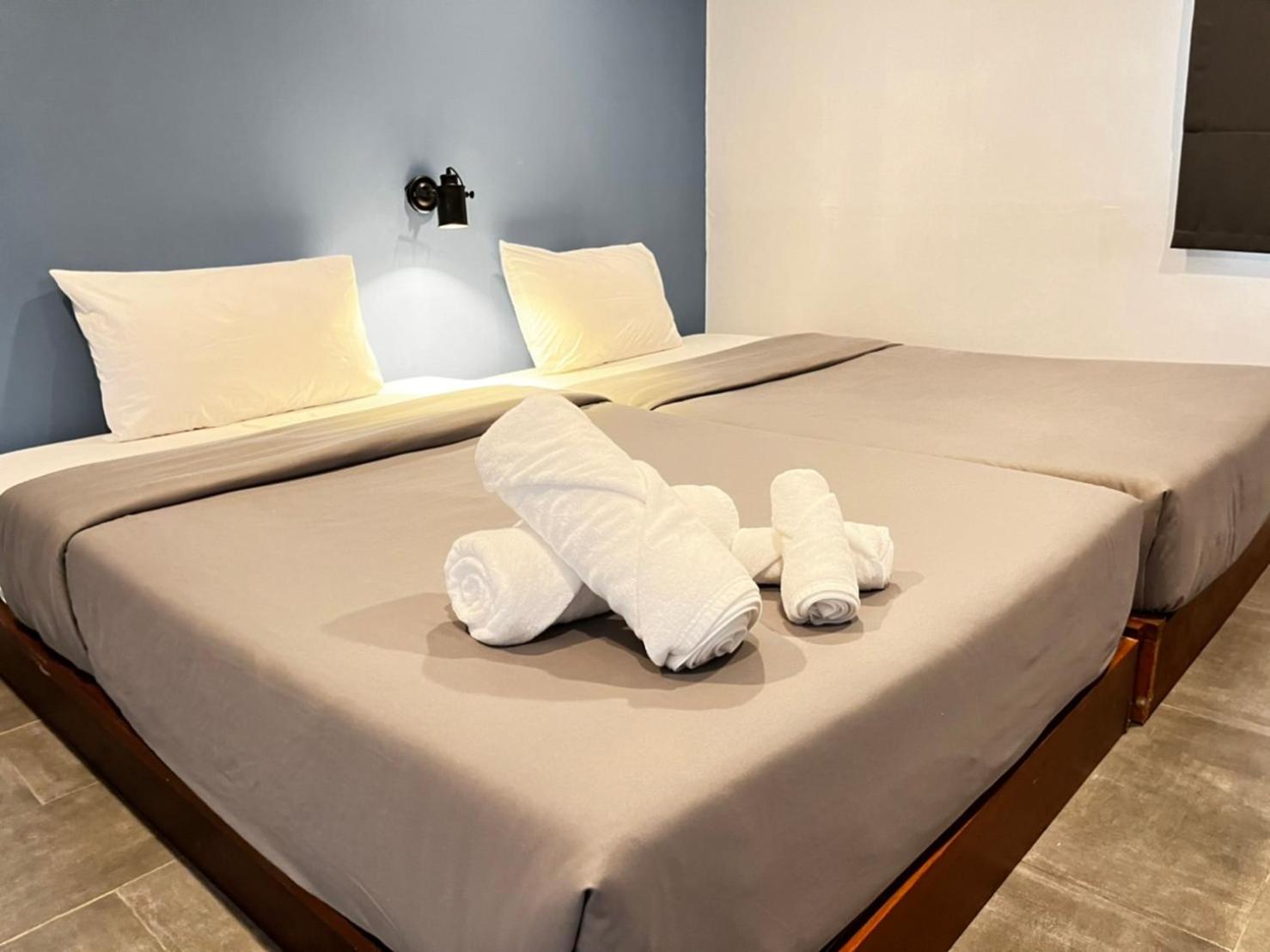 Deluxe Twin Room - Photo 5
