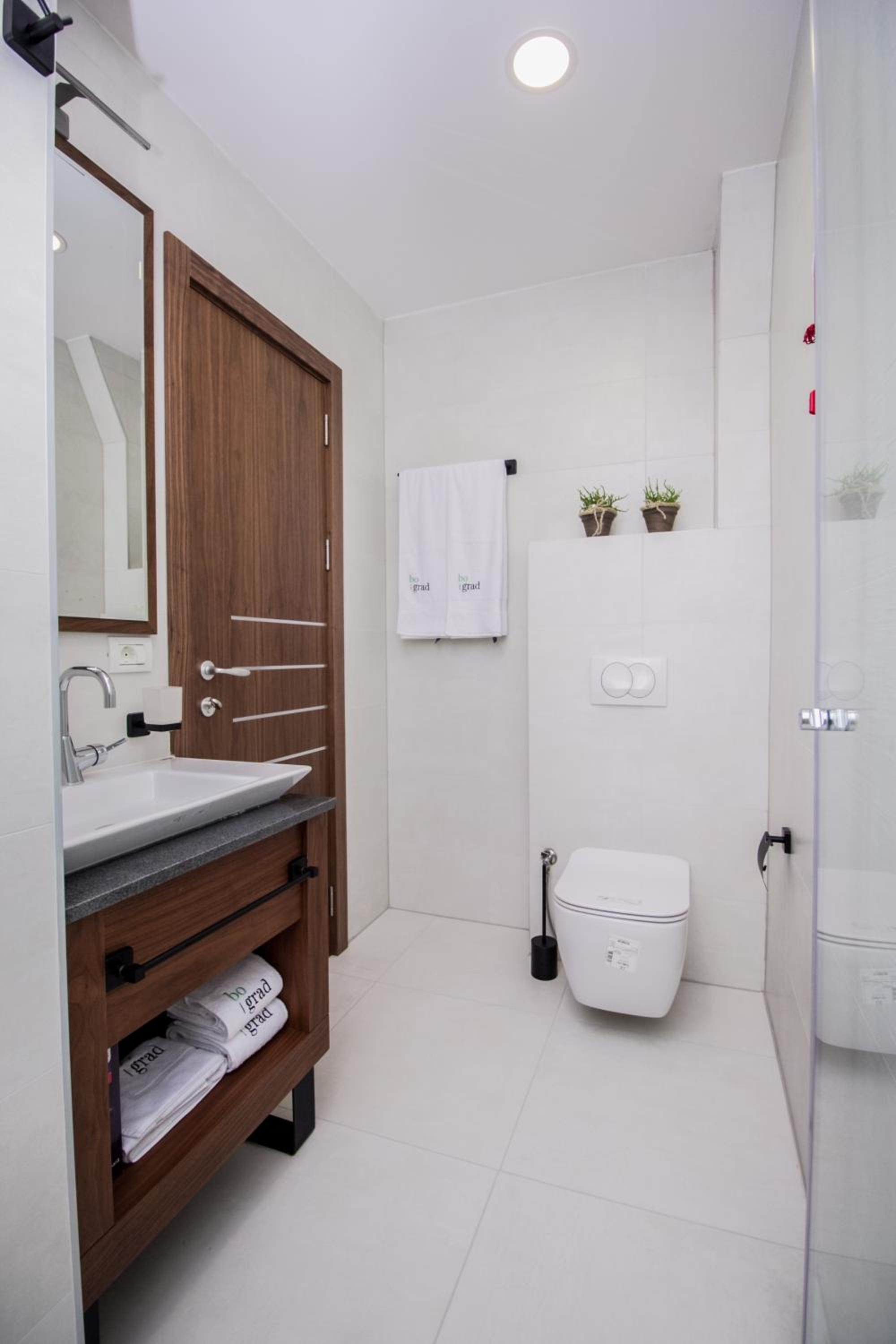Standard Double or Twin Room - Photo 5