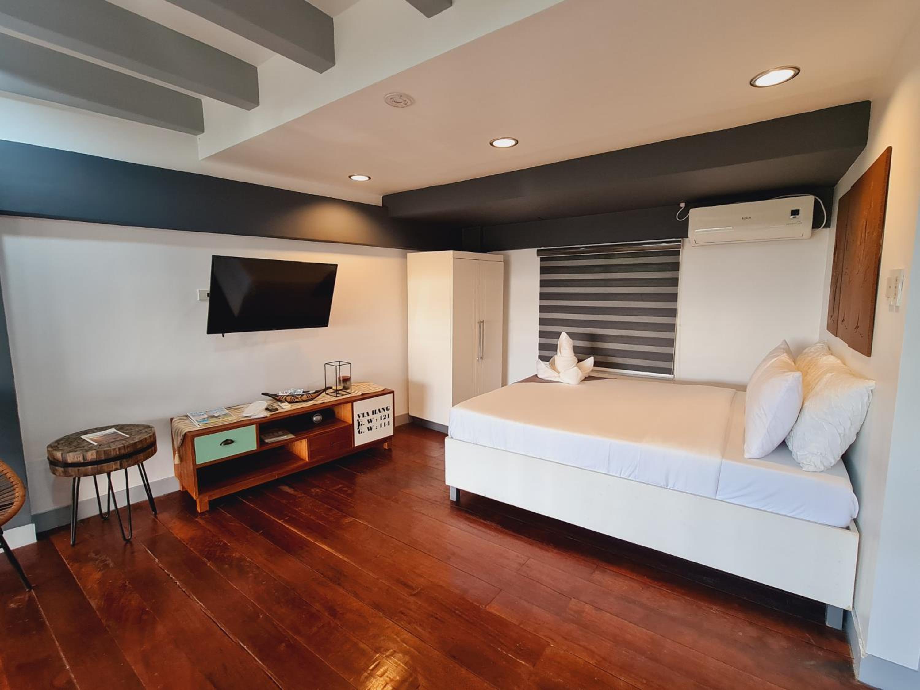 Duplex Suite - Photo 6