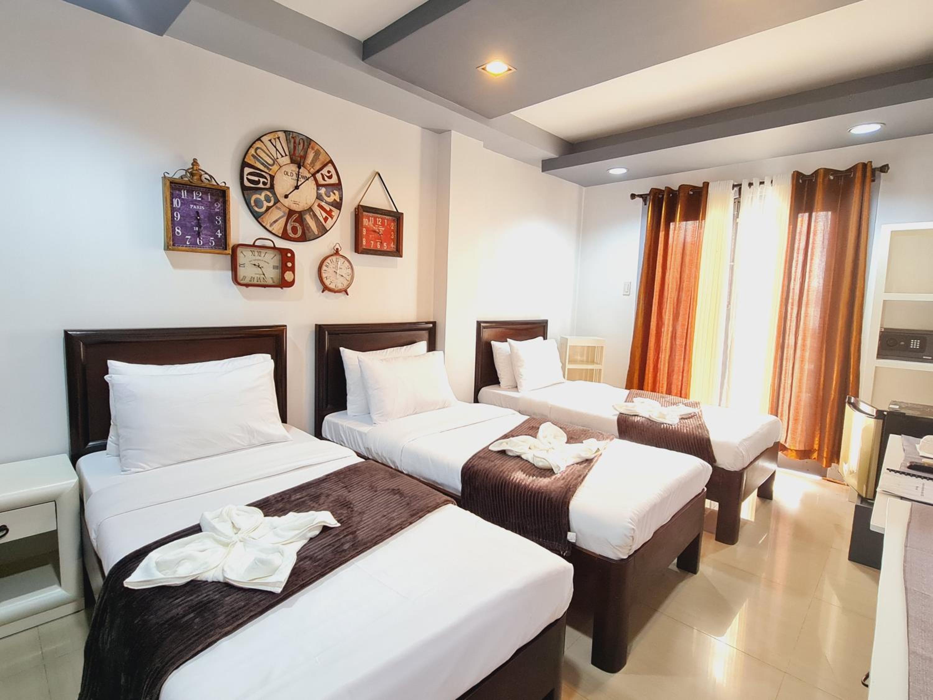 Superior Triple Room - Photo 3