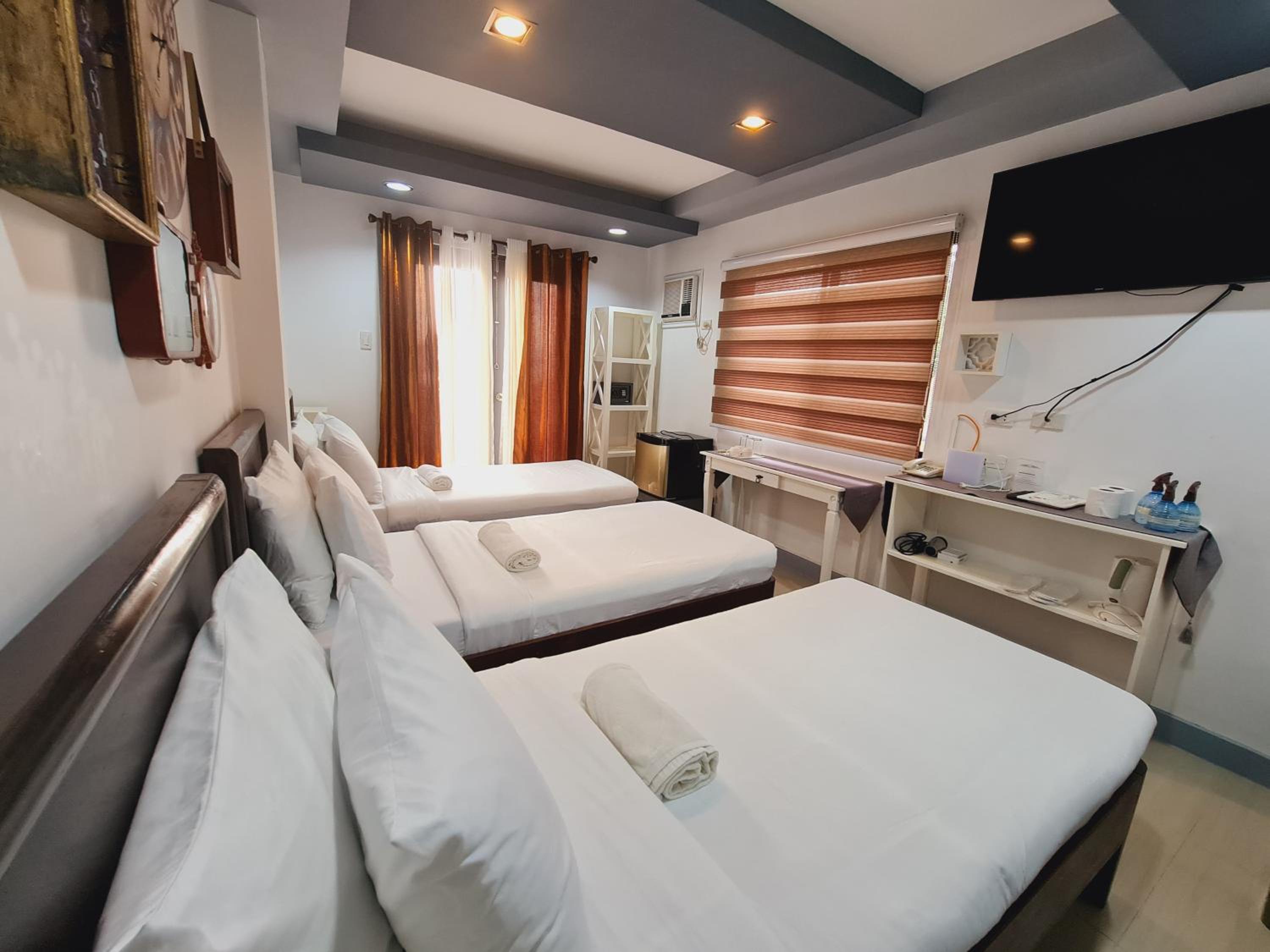 Superior Triple Room - Photo 4