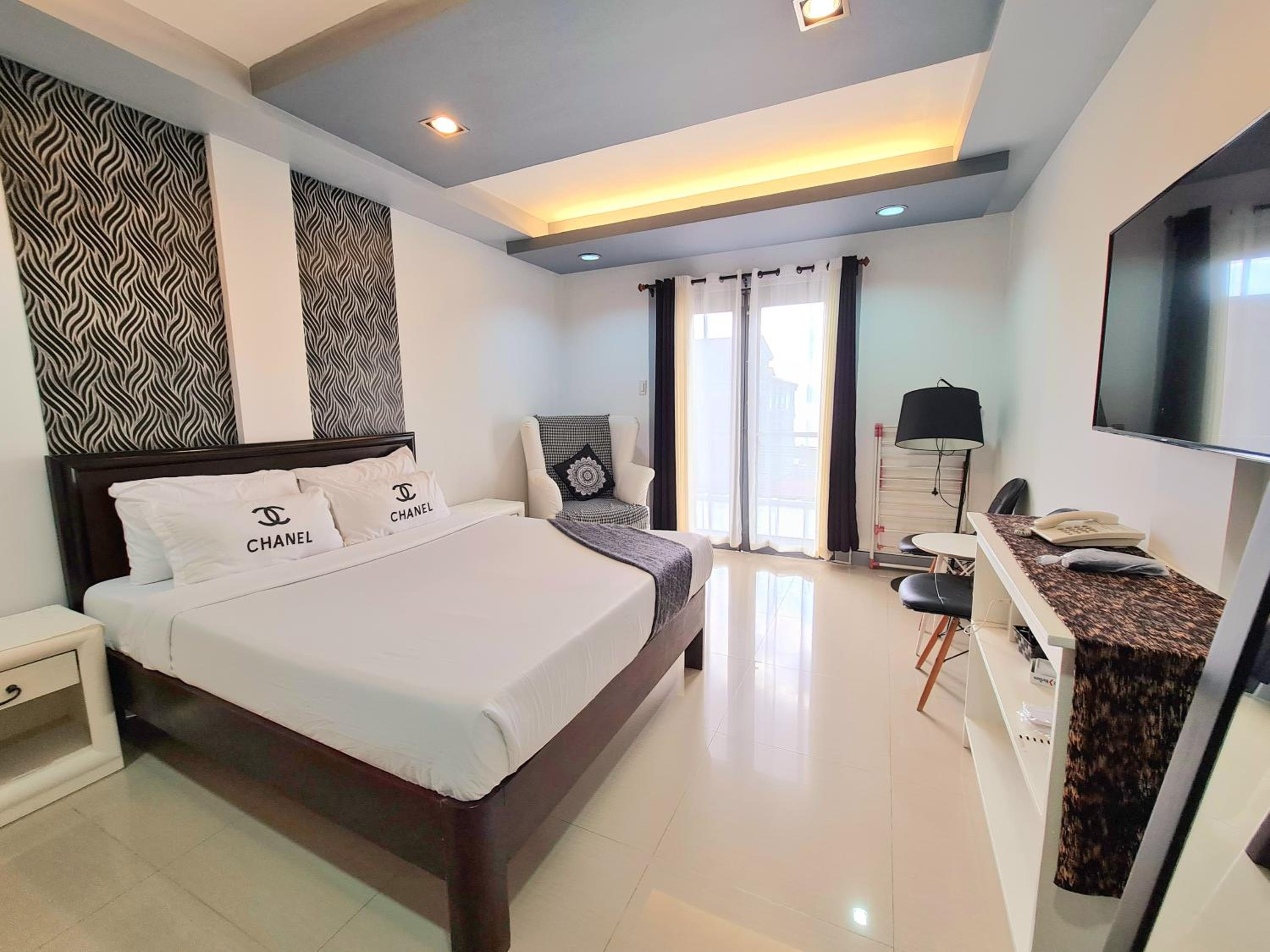 Executive Suite with Sea View - Photo 2