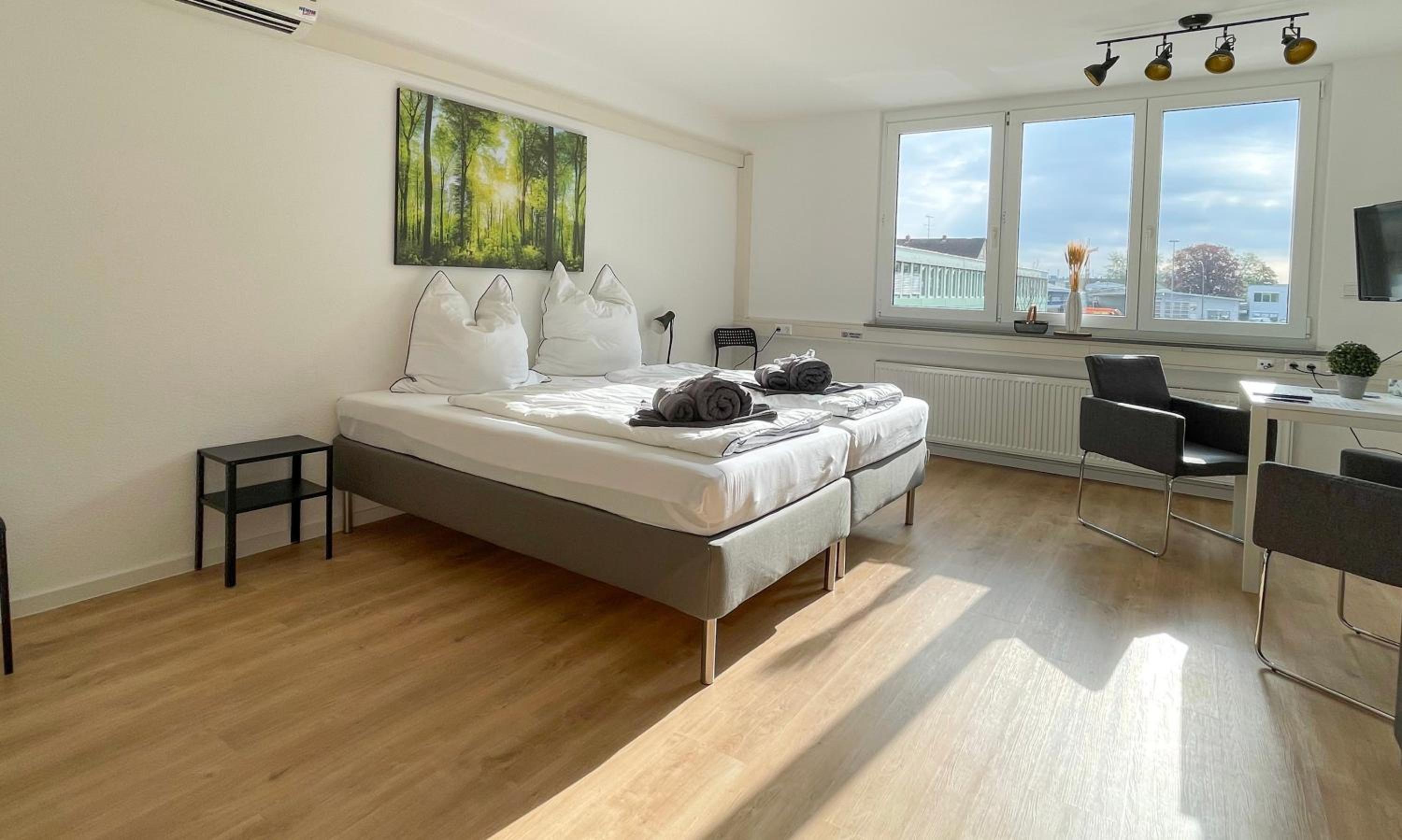 Double or Twin Room with Shared Bathroom photo 2