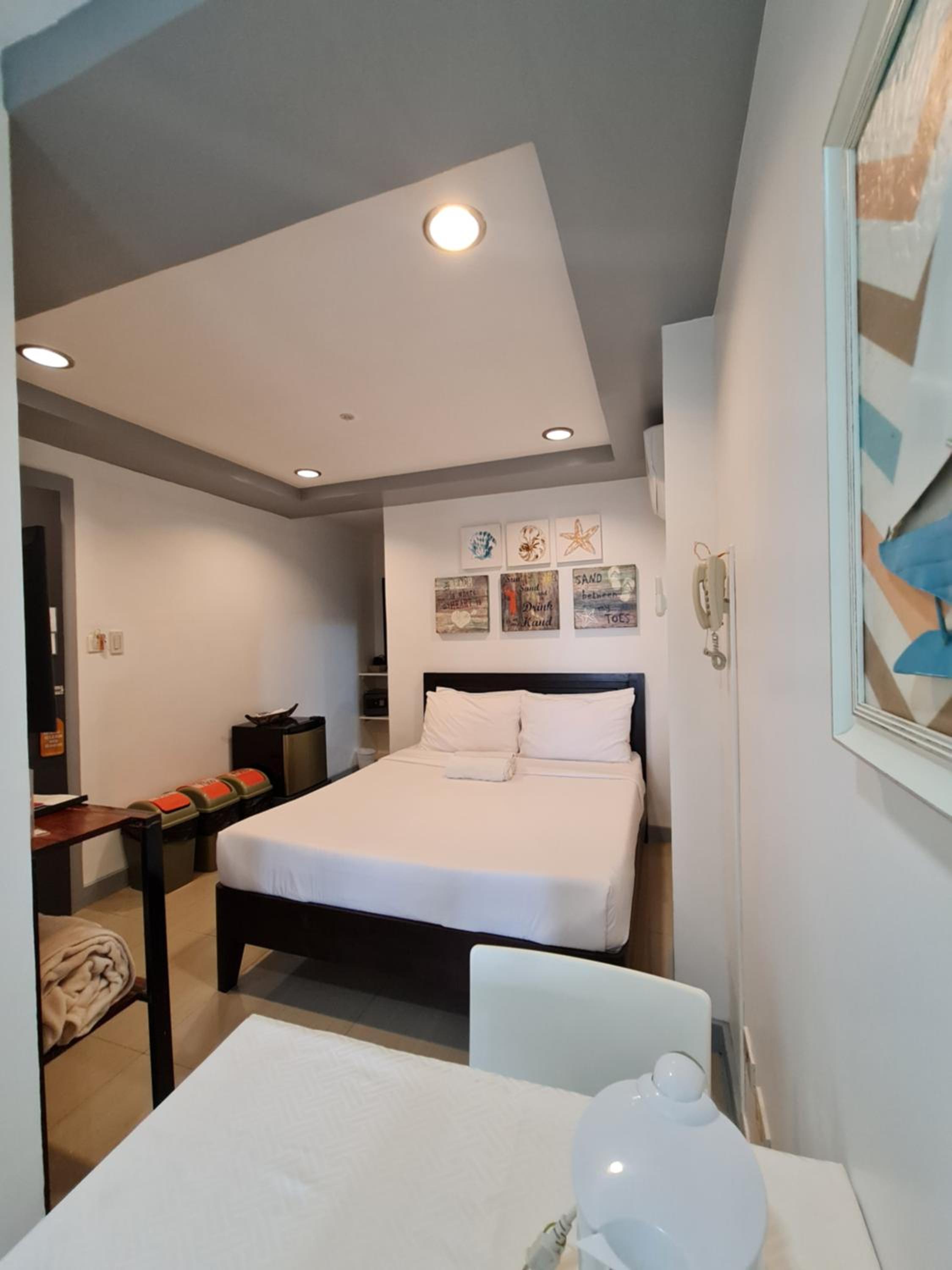Standard Double Room - Photo 2