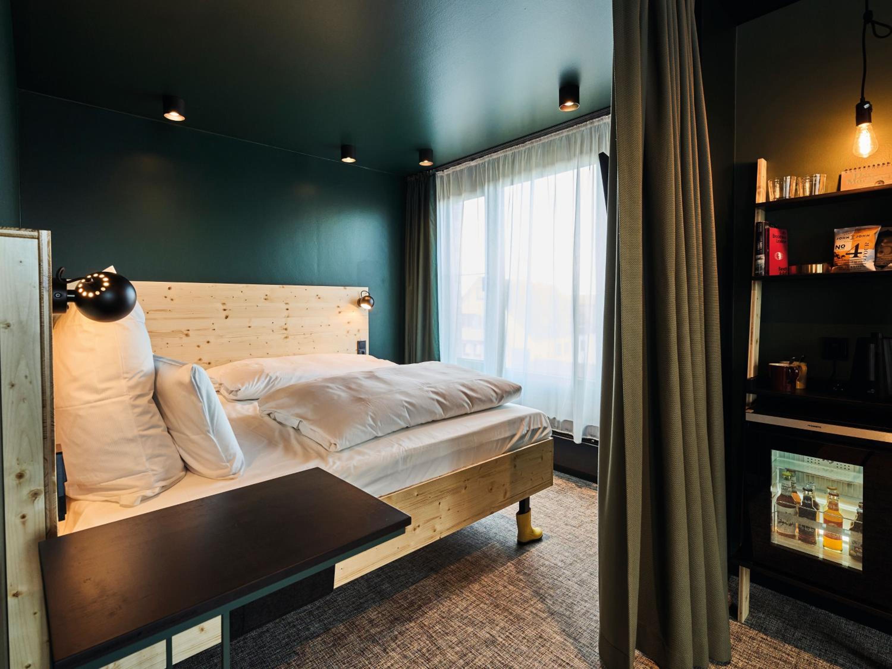 Green Horizon Suite - Forest View - Photo 7