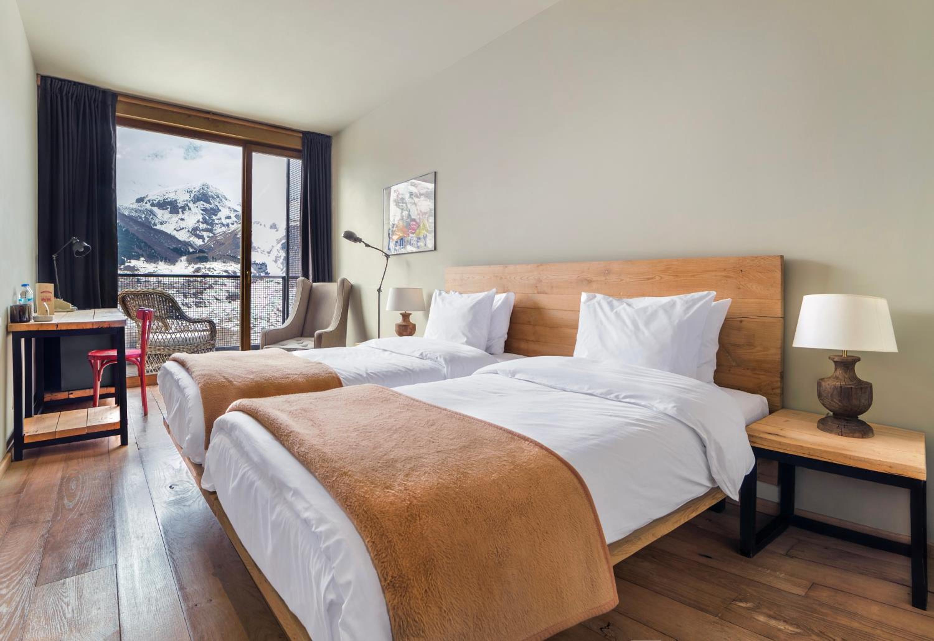 Twin Room with Mountain View - Photo 4