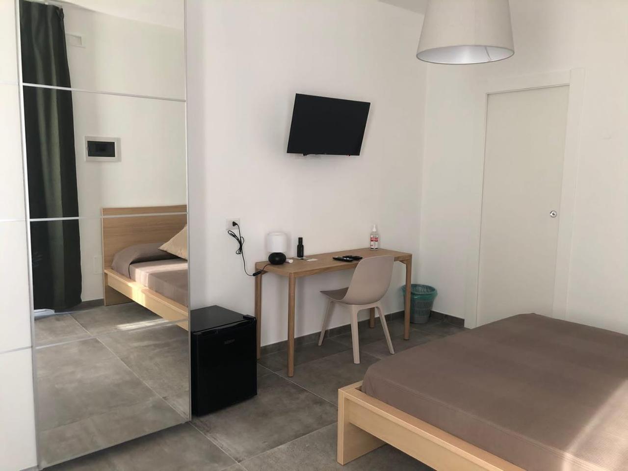 Double Room - Photo 1