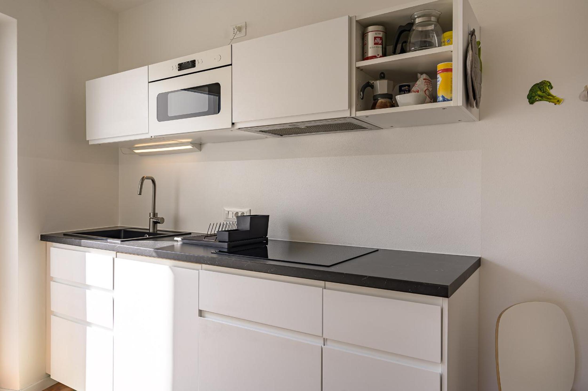 Two-Bedroom Apartment - Photo 3